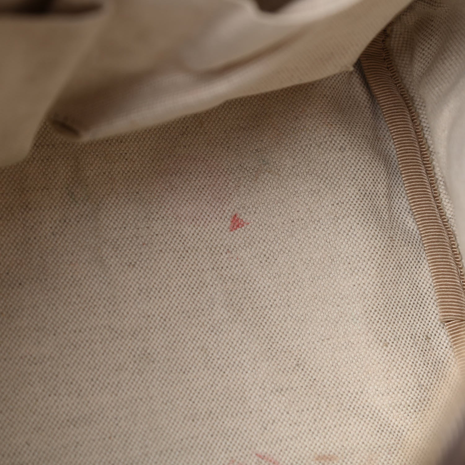 Gucci GG Supreme Monogram Medium Nice Boston Red 15 of 22