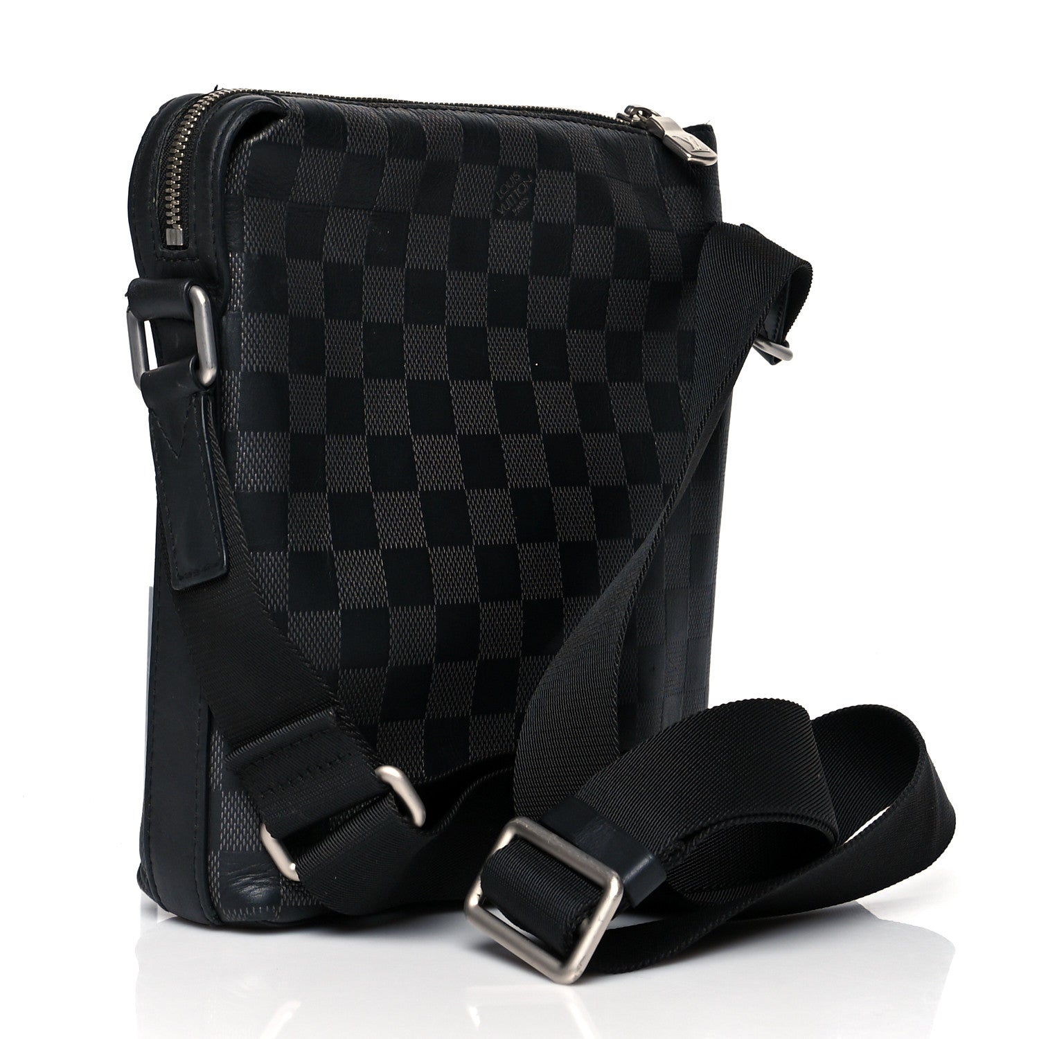 Louis Vuitton Damier Infini Discovery Messenger BB Onyx 3 of 11