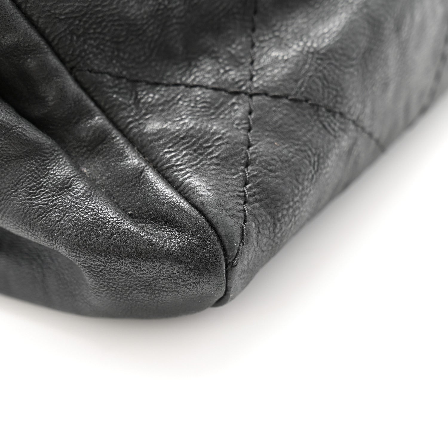 Chanel Calfskin Quilted Large Hamptons Flap Black 10 of 11