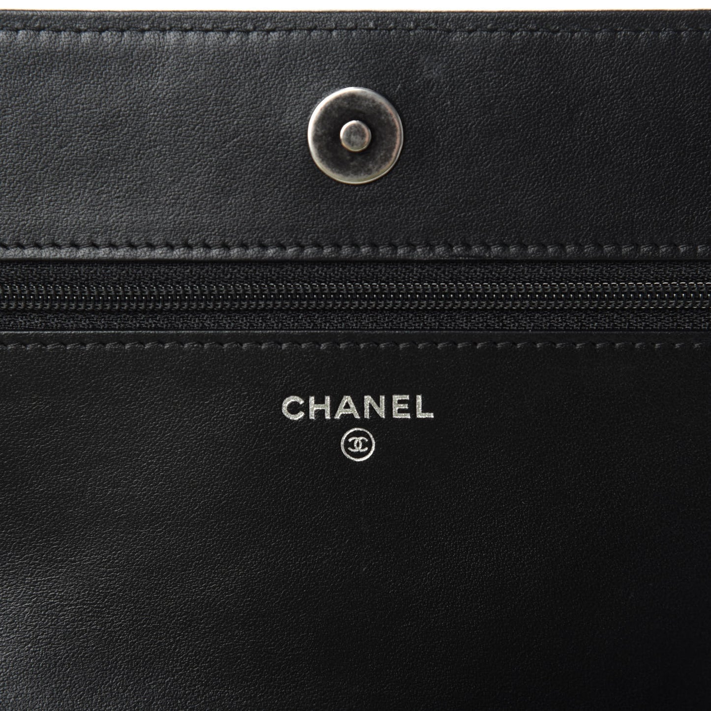 Caviar Quilted Boy Wallet On Chain WOC Black