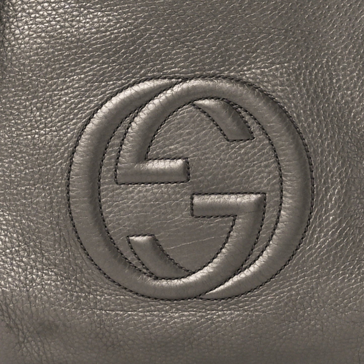 Metallic Pebbled Calfskin Medium Soho Chain Hobo Sasso