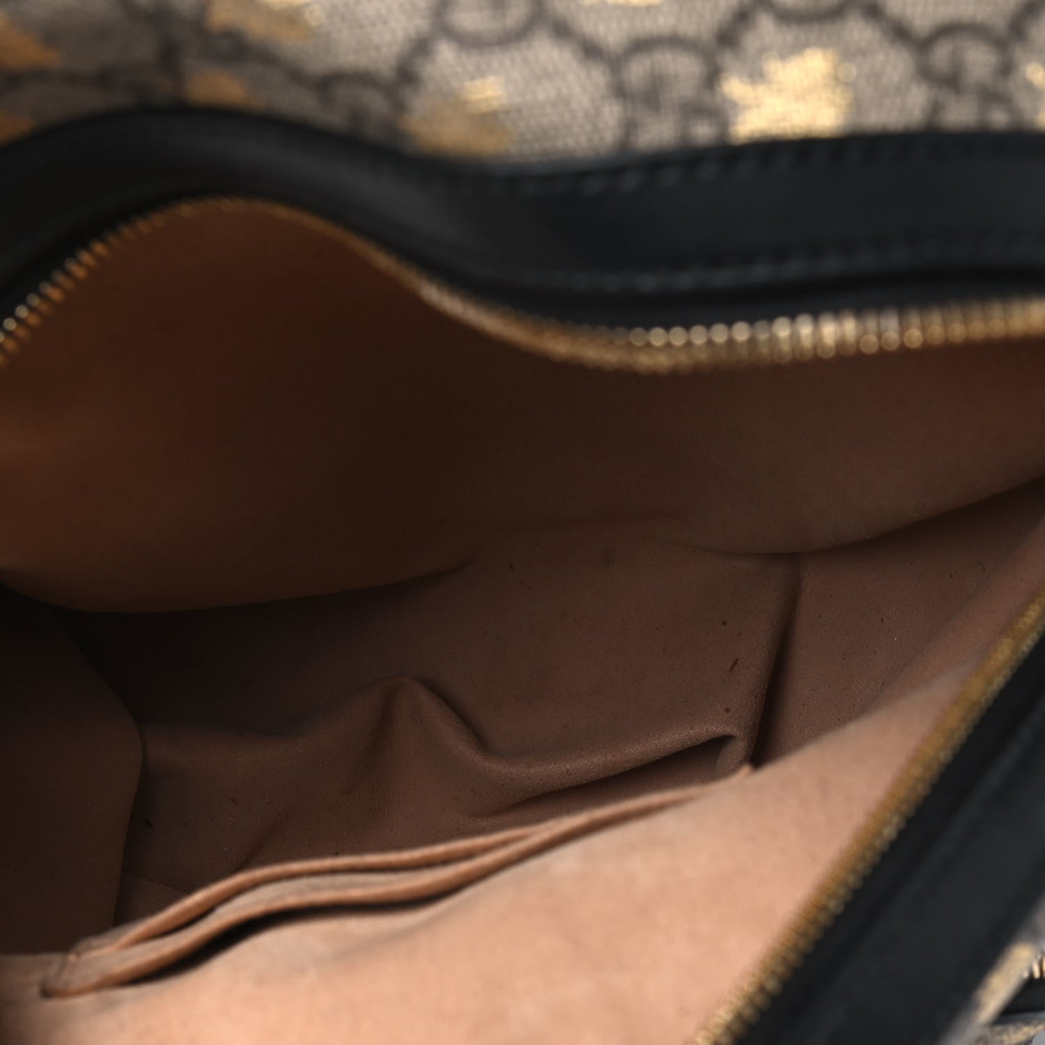 Gucci GG Supreme Monogram Bees Print Small Day Backpack Beige Oro Black 4 of 6