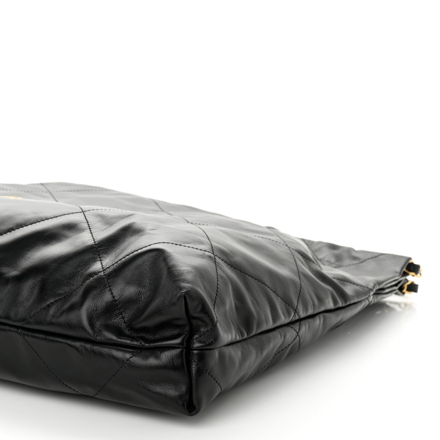 Shiny Calfskin Quilted Chanel 22 Black