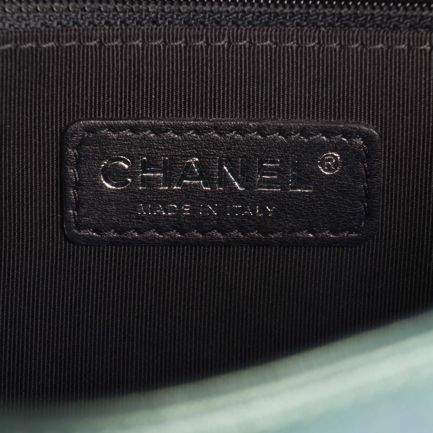 Chanel Iridescent Goatskin Quilted New Medium Boy Flap Green 6 of 9