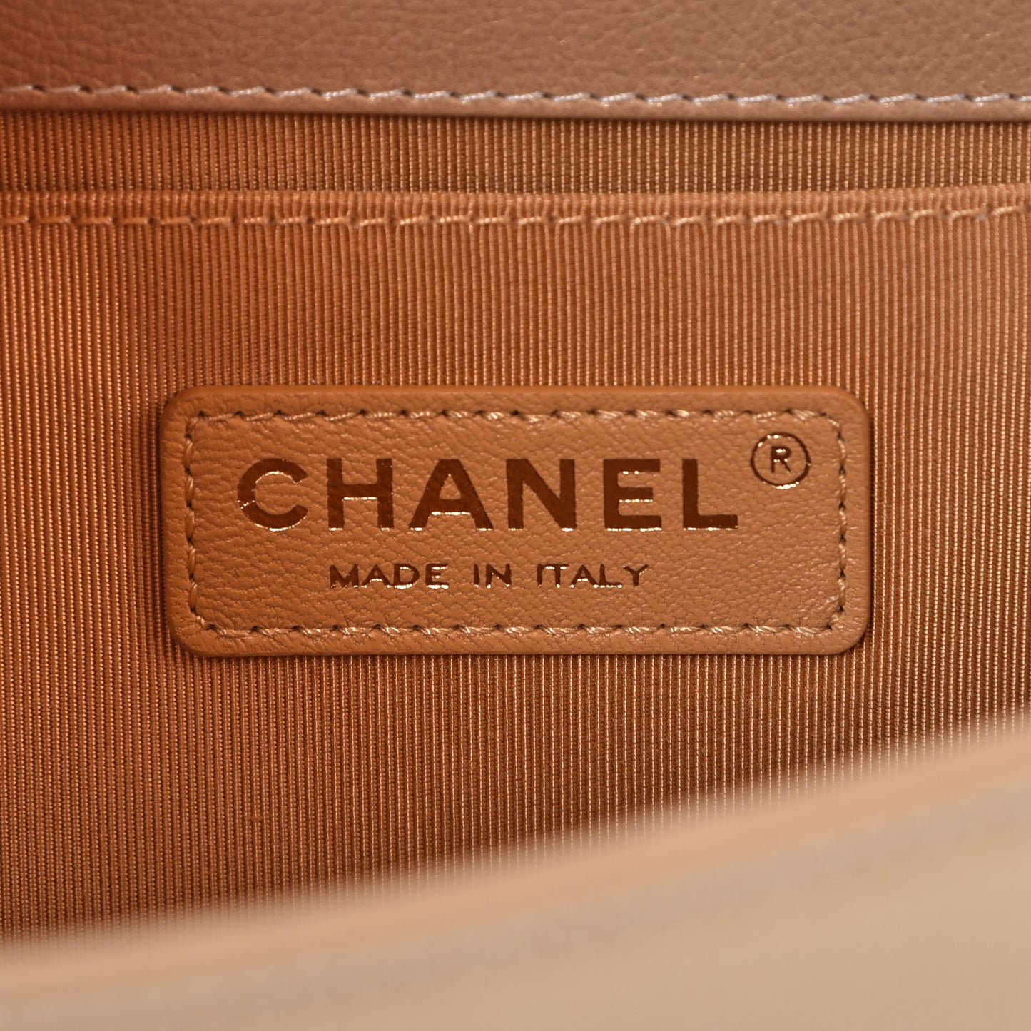 Pearl Calfskin Medium Boy Flap Gold