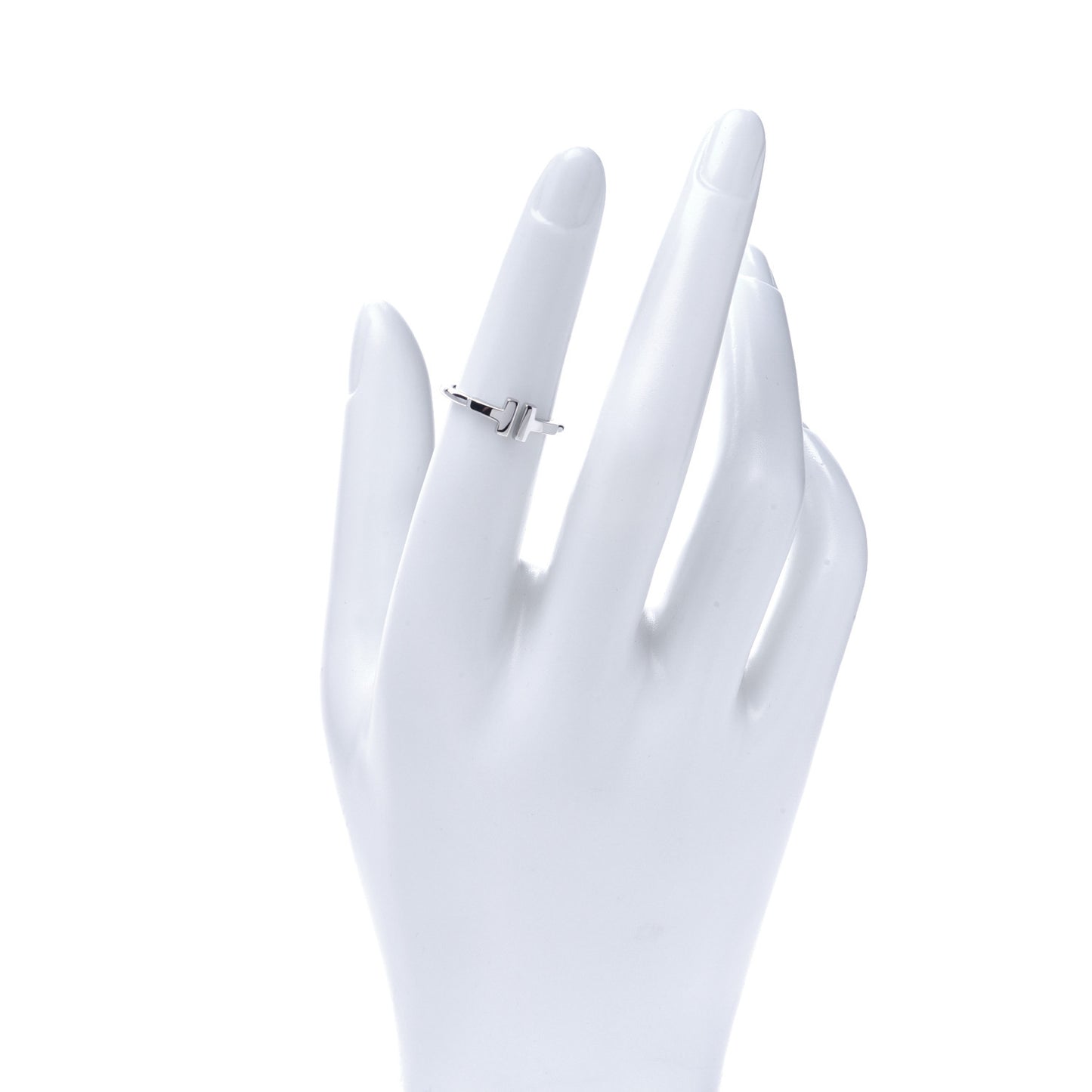 18K White Gold T Wire Ring 49 5