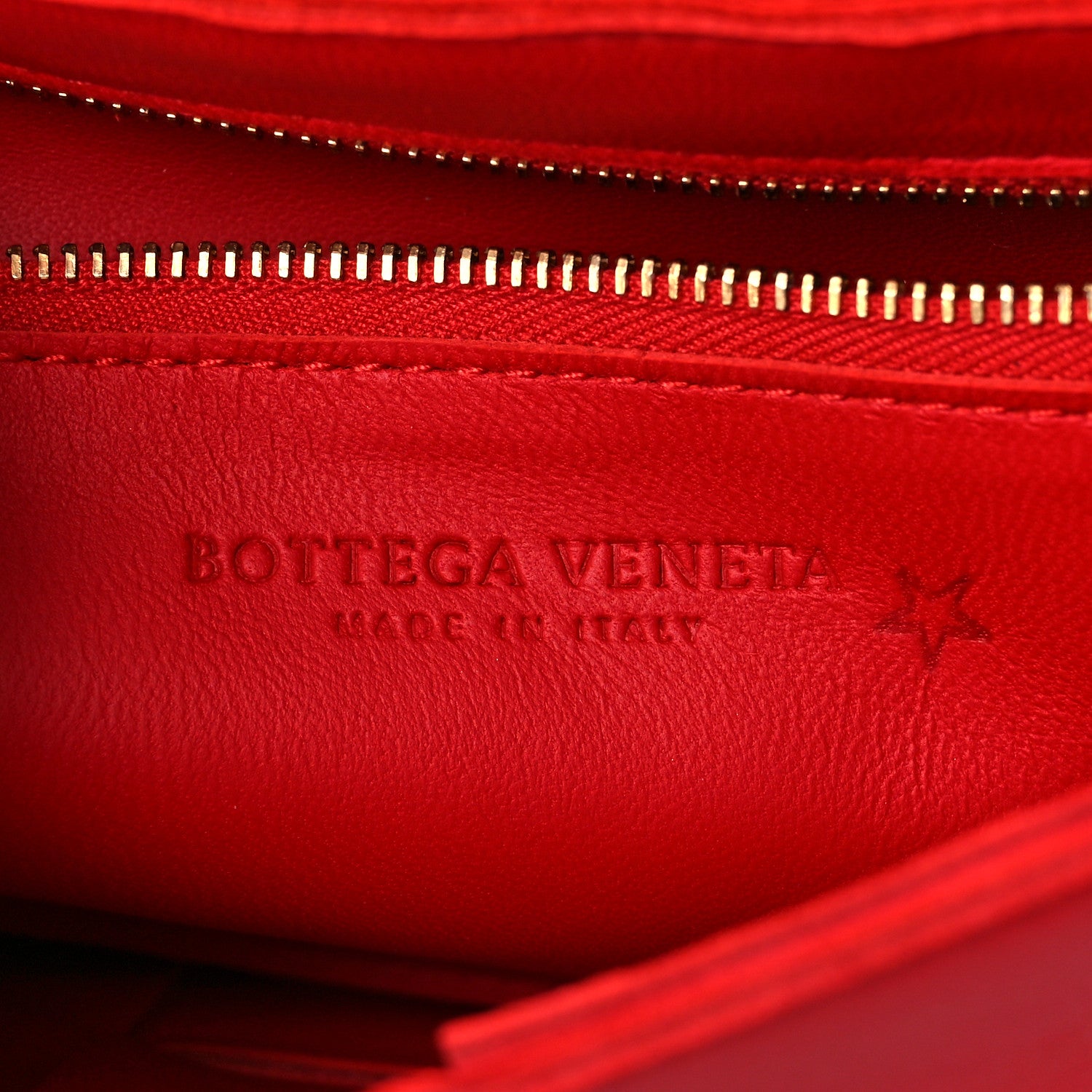 Bottega Veneta Lambskin Maxi Intrecciato Cassette Crossbody Bag Bright Red 6 of 8