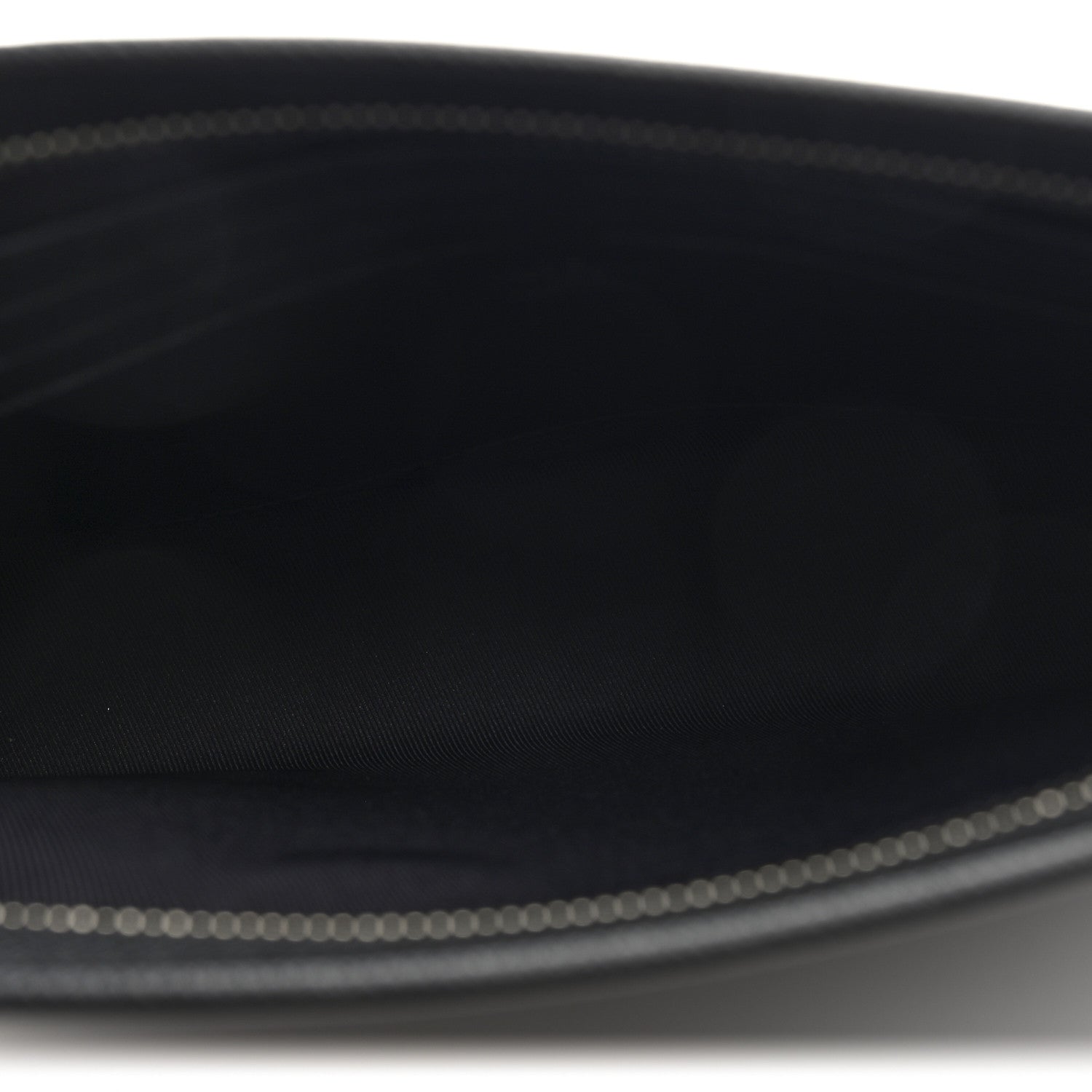 Louis Vuitton Taiga Pochette Voyage MM  Black 5 of 6