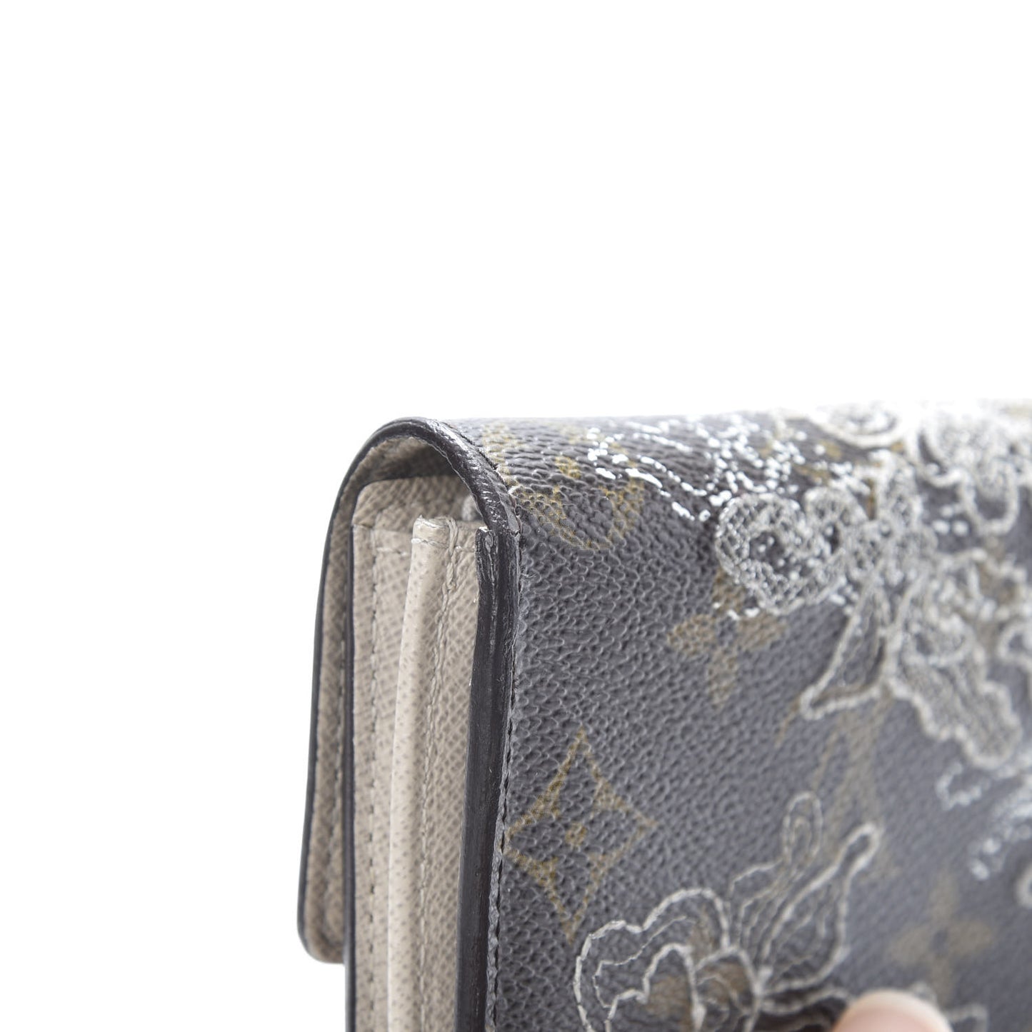 Monogram Dentelle Sarah Wallet Silver
