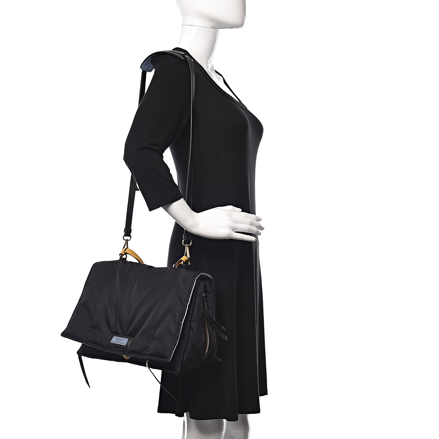 Tessuto Nylon Etiquette Flap Black Soleil