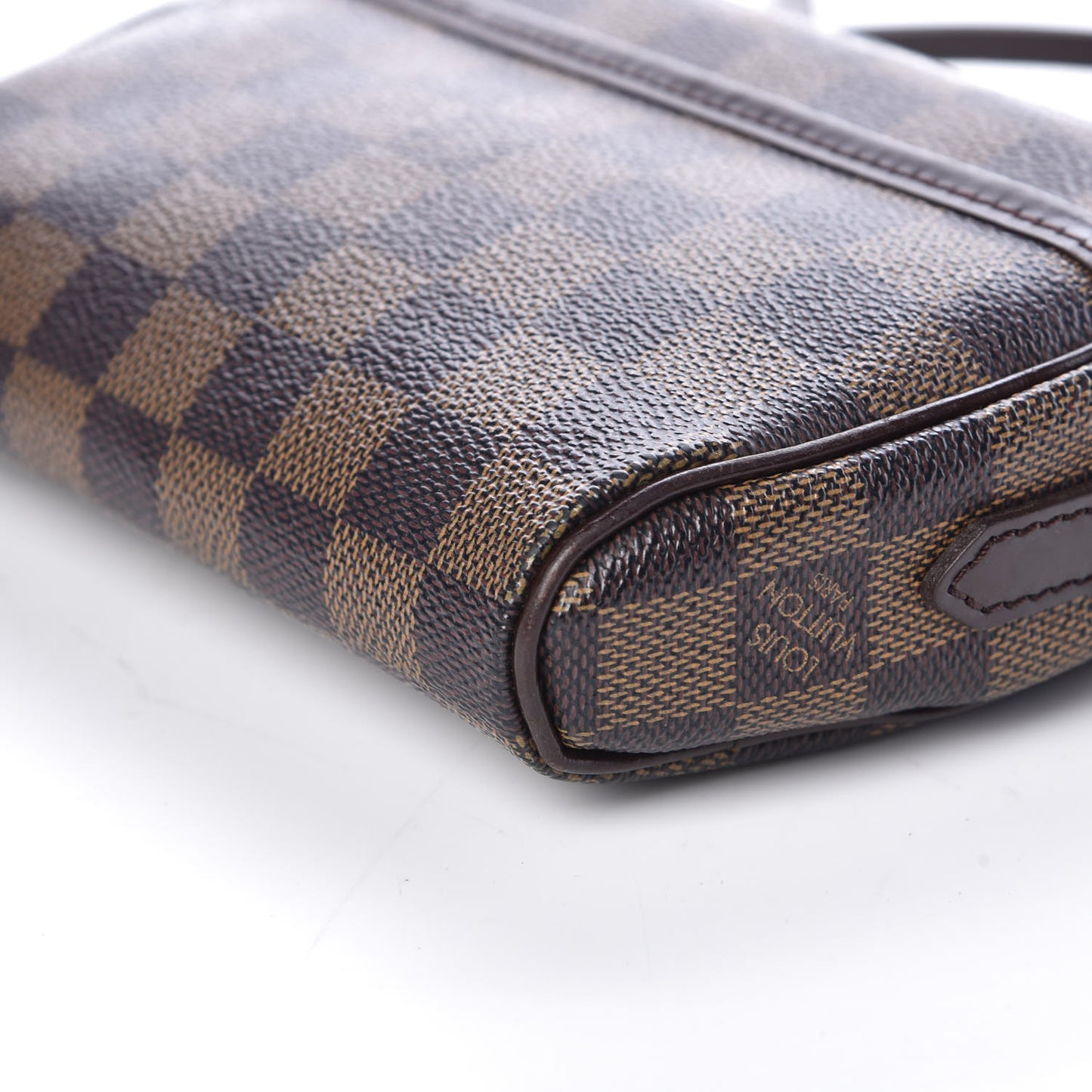 Damier Ebene Pochette Ipanema