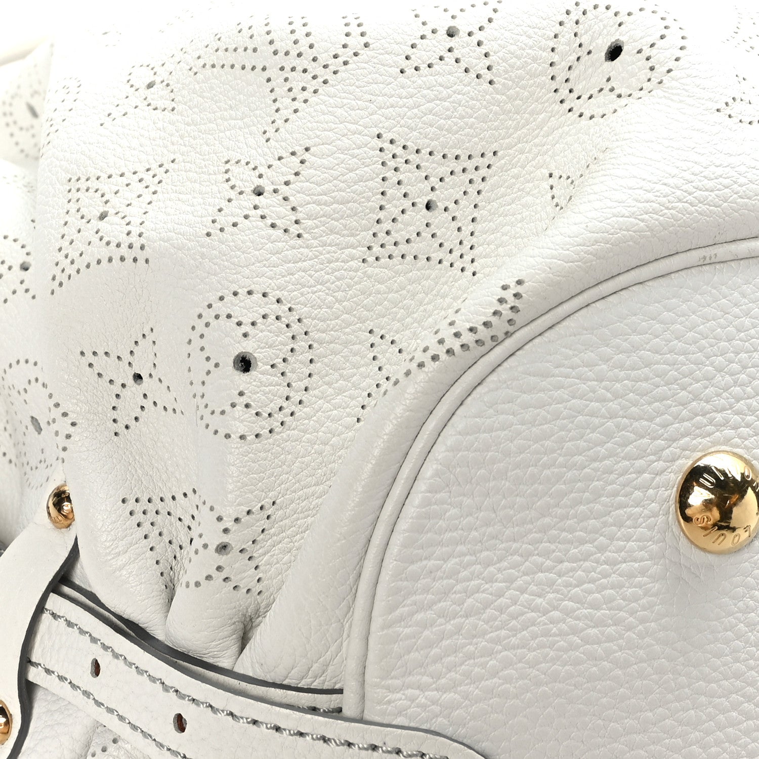 Louis Vuitton Mahina L White 7 of 9