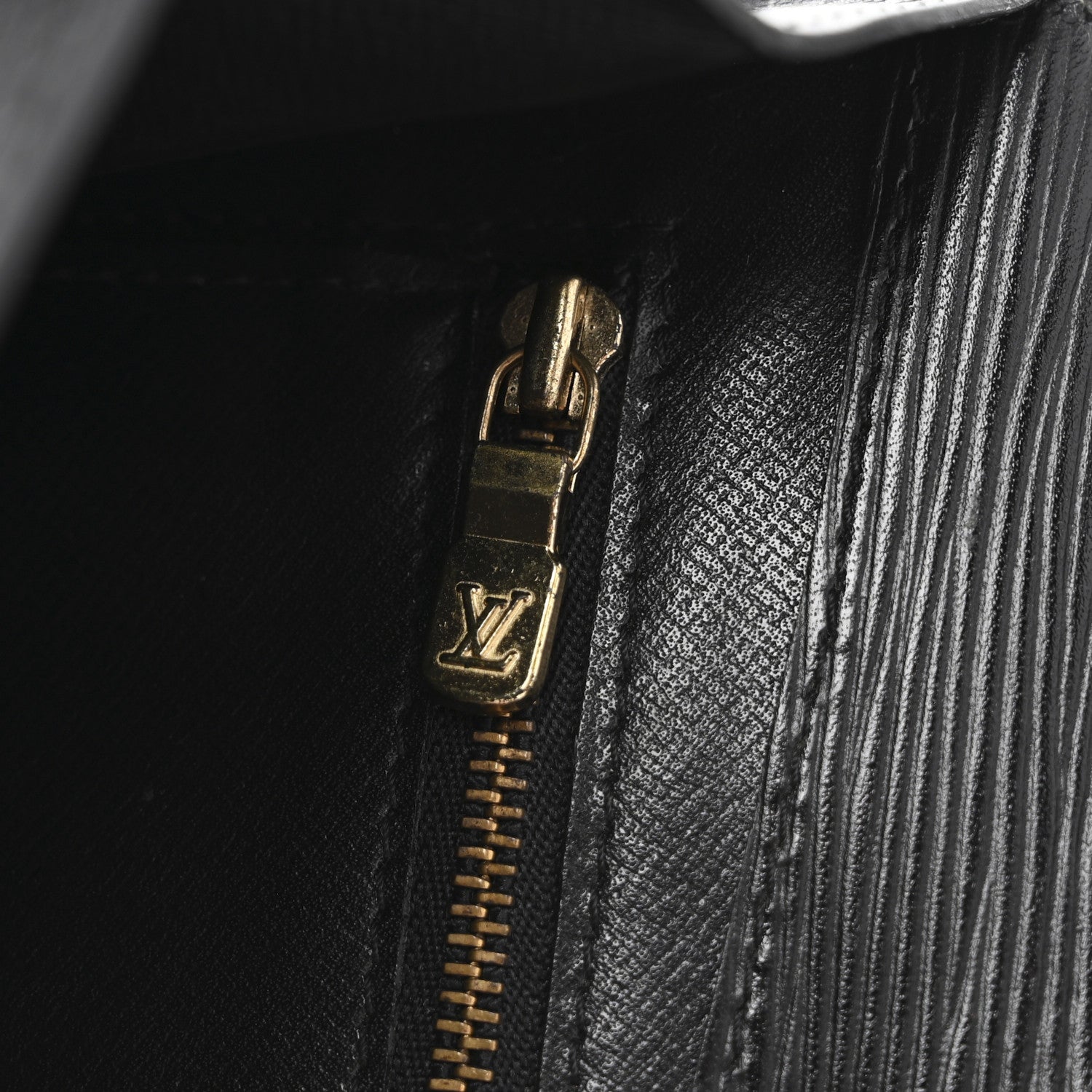 Louis Vuitton Epi Montaigne Clutch PM Black 13 of 14