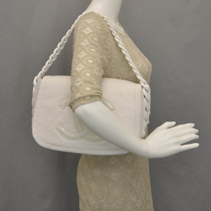 Chanel Leather Modern Chain Flap White 2 of 8