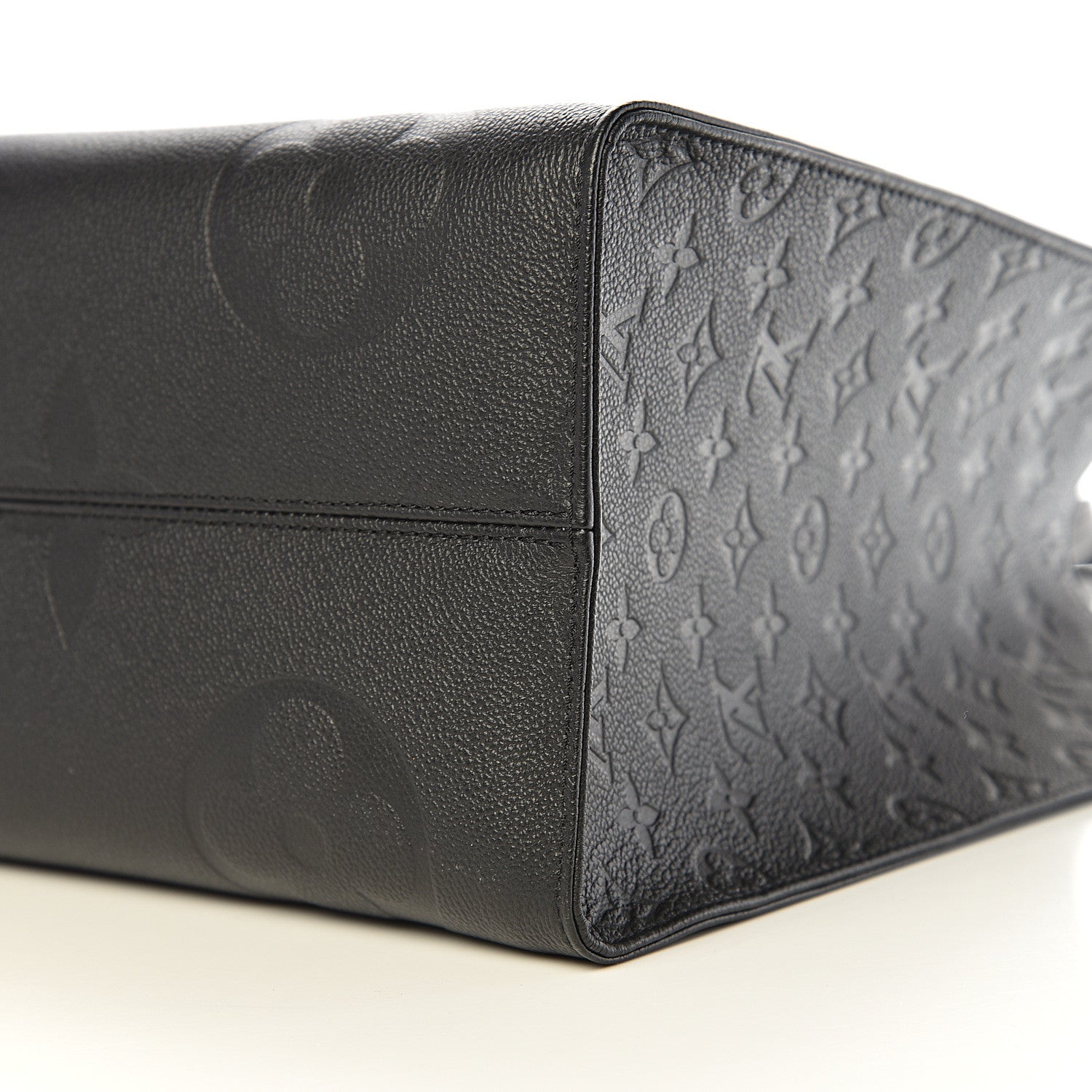 Louis Vuitton Empreinte Monogram Giant Onthego GM Black 9 of 11