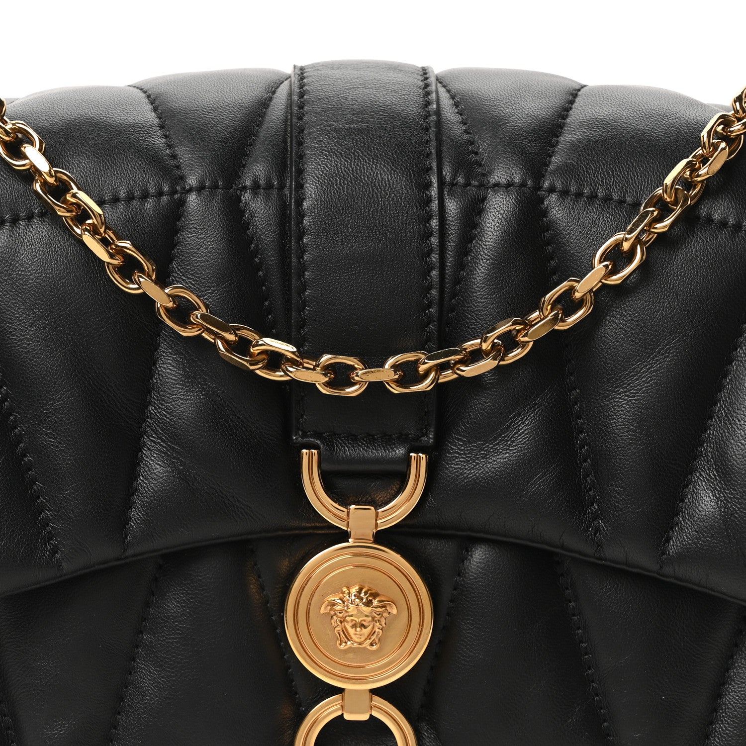 カネコイサオブラックキルティングポシェット Versace Nappa Quilted Kleio Shoulder Bag Black 1812261 – FASHIONPHILE