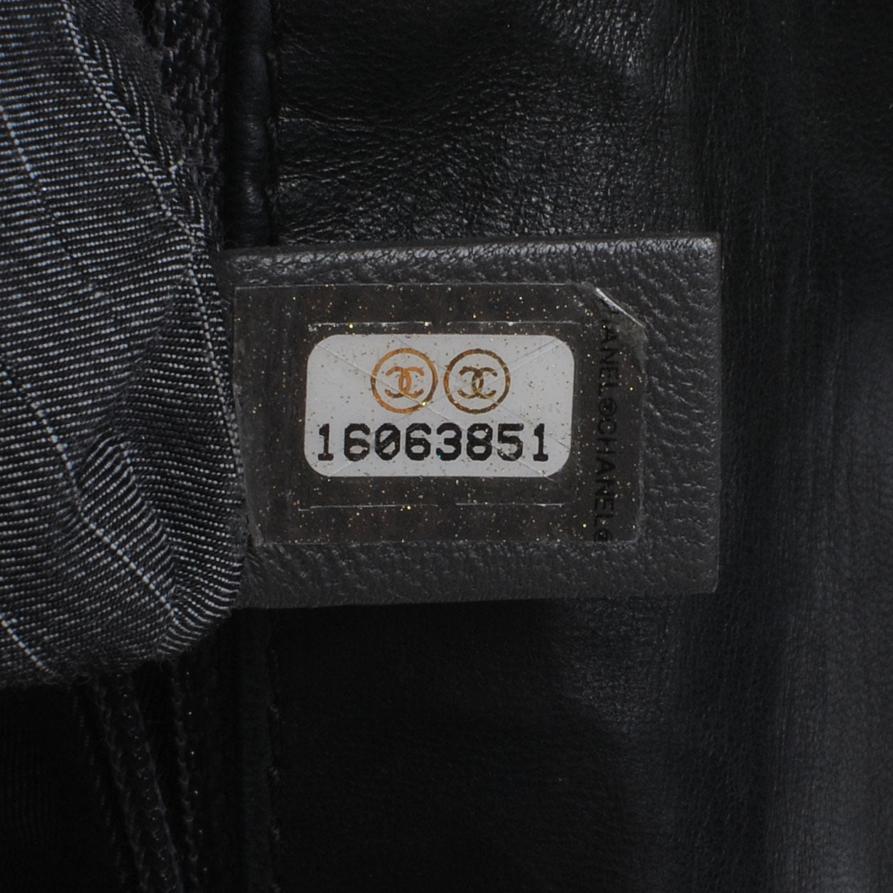 Lambskin Medium Westminster Pearl Flap Black