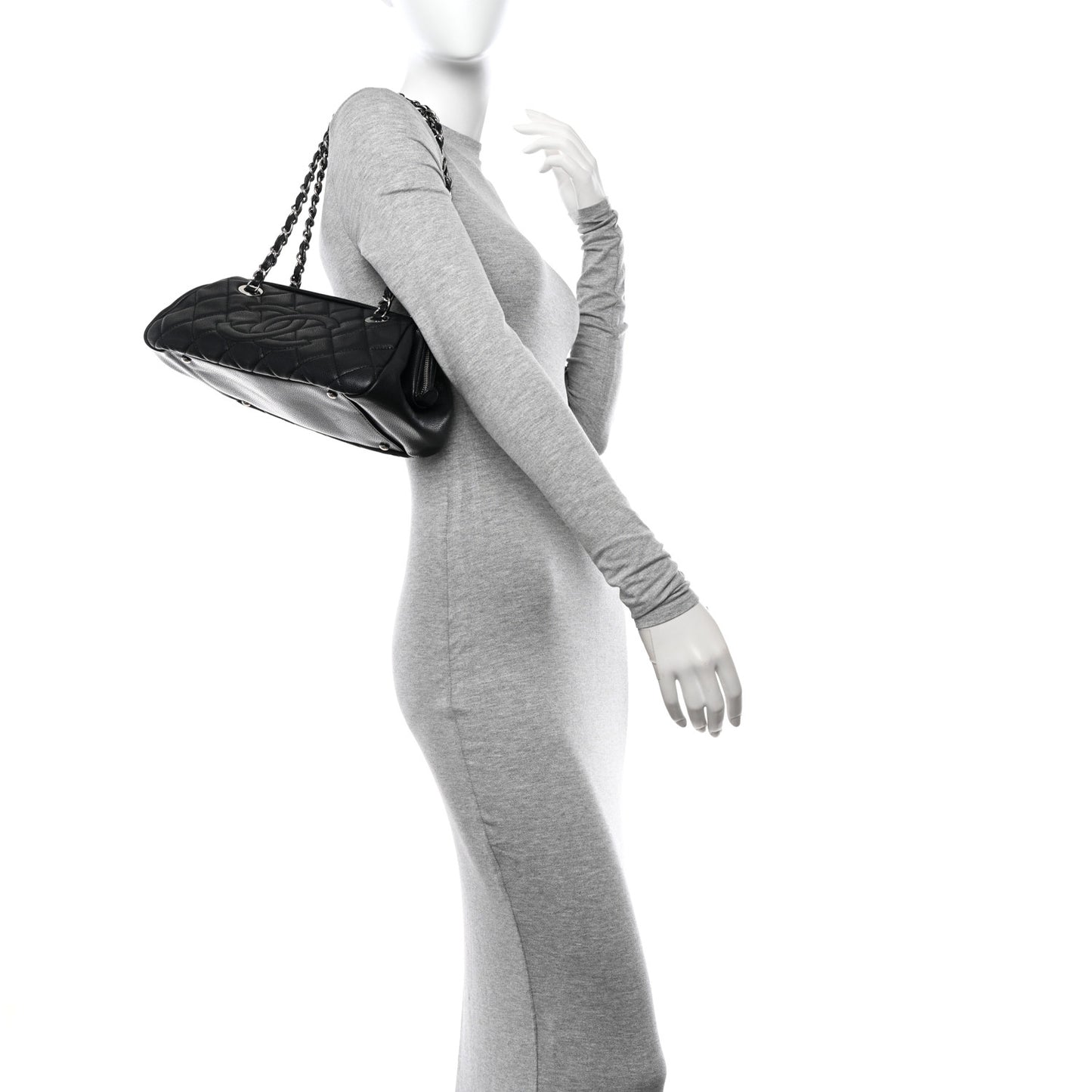 Caviar Quilted Timeless CC Shoulder Bag Black