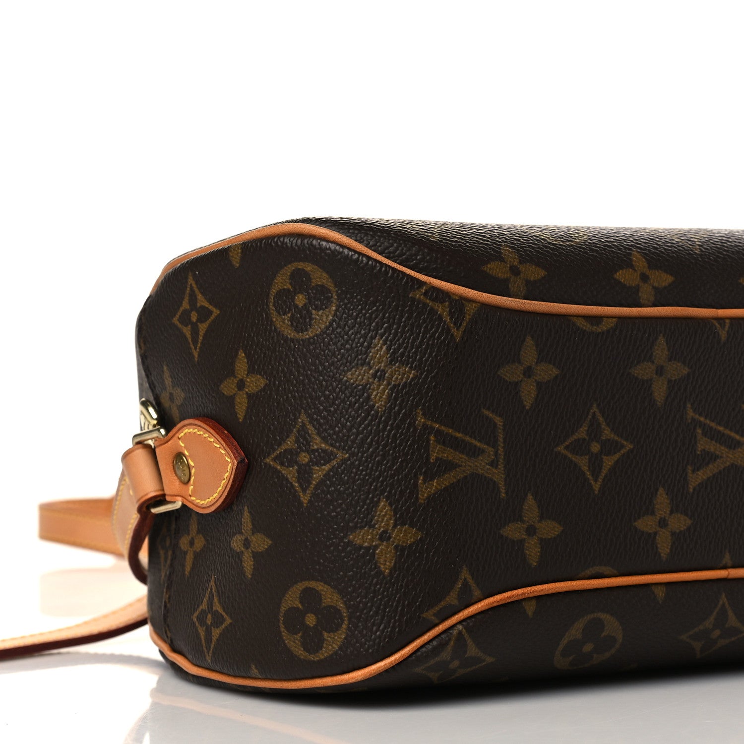 Louis Vuitton Monogram Blois 7 of 8
