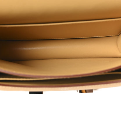 Hermes Tadelakt Constance 18 Natural 5 of 10