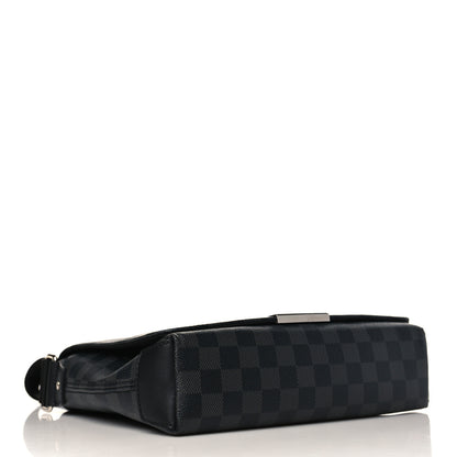 Louis Vuitton Damier Graphite District PM 4 of 8