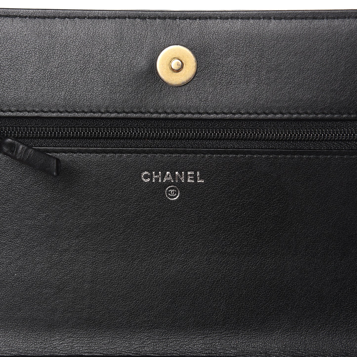 Aged Calfskin Quilted Gabrielle Wallet On Chain WOC Beige Black