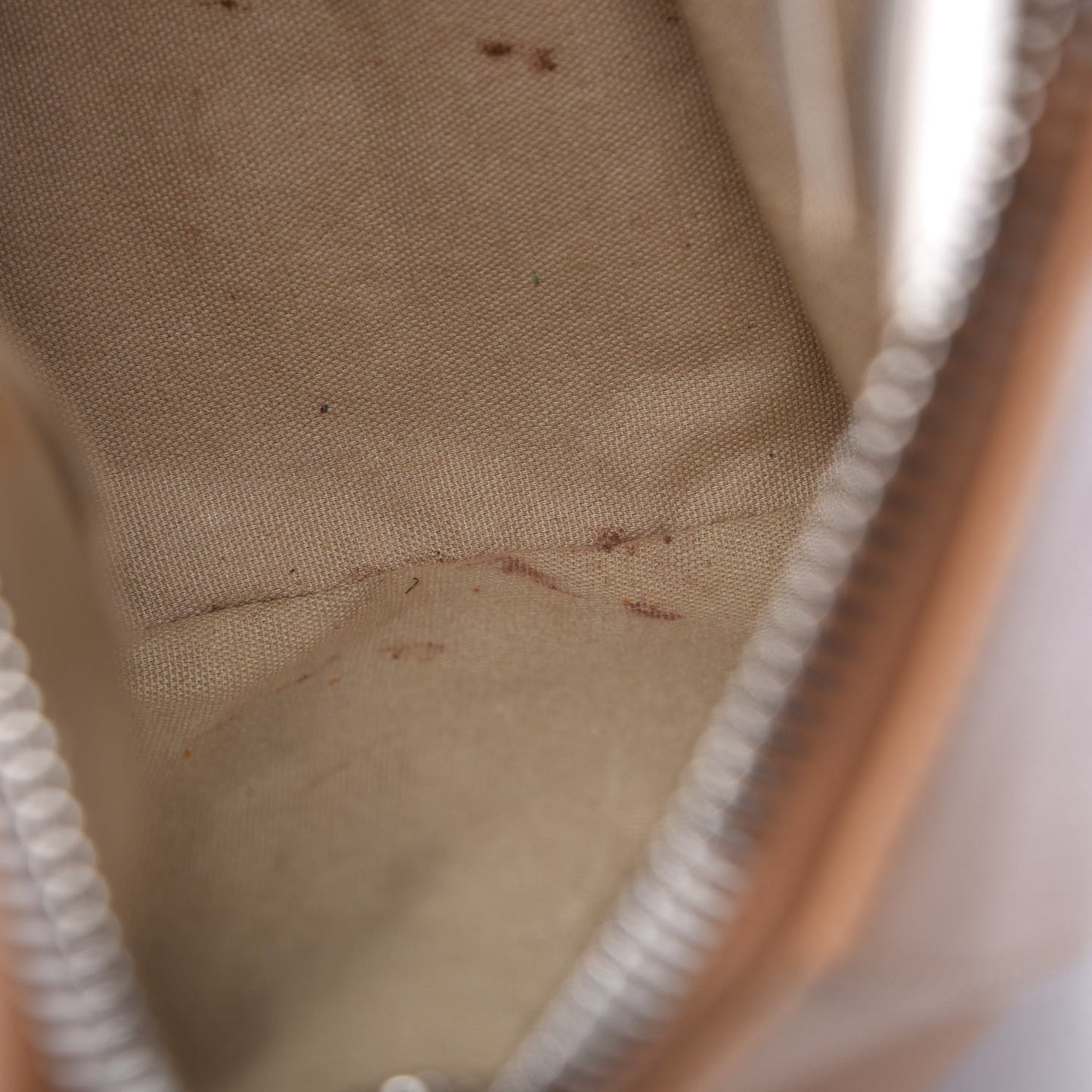 Sugar Goatskin Medium Antigona Medium Beige