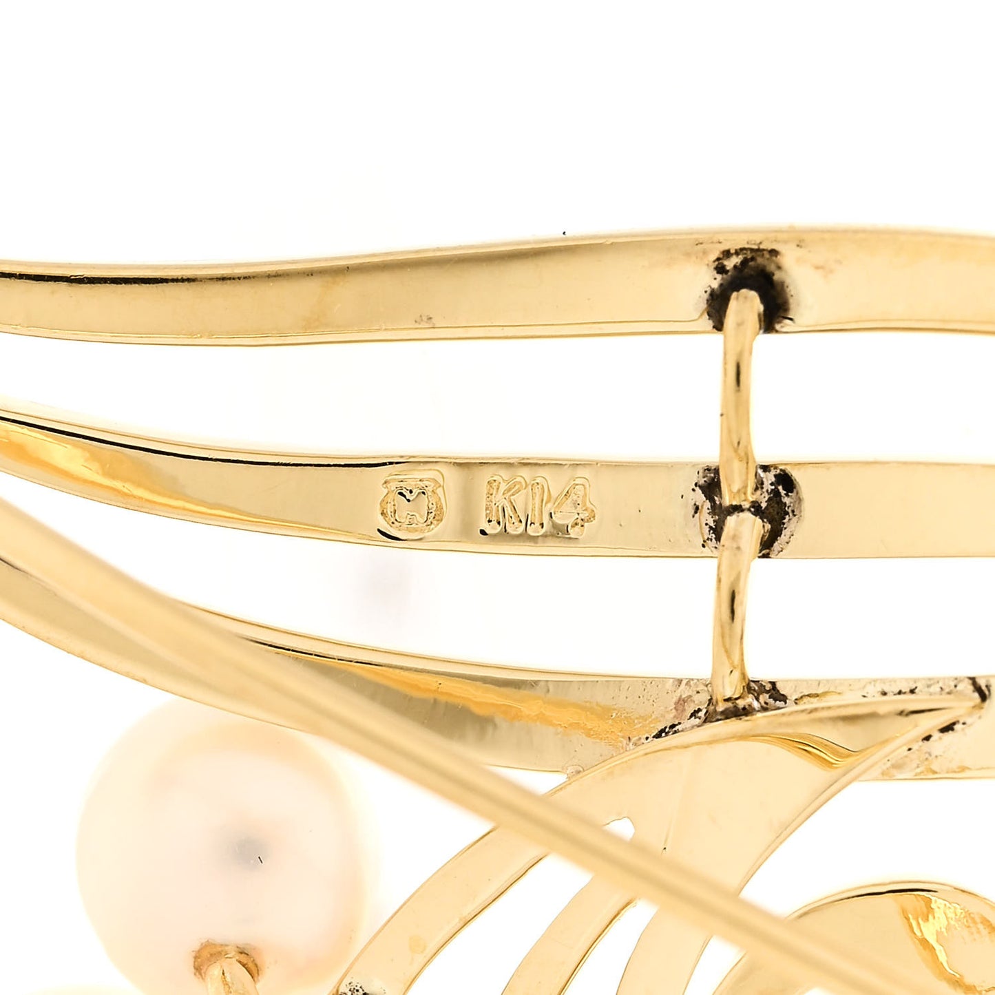 14K Yellow Gold Akoya Pearl 6.0-7.5mm Leaf Brooch