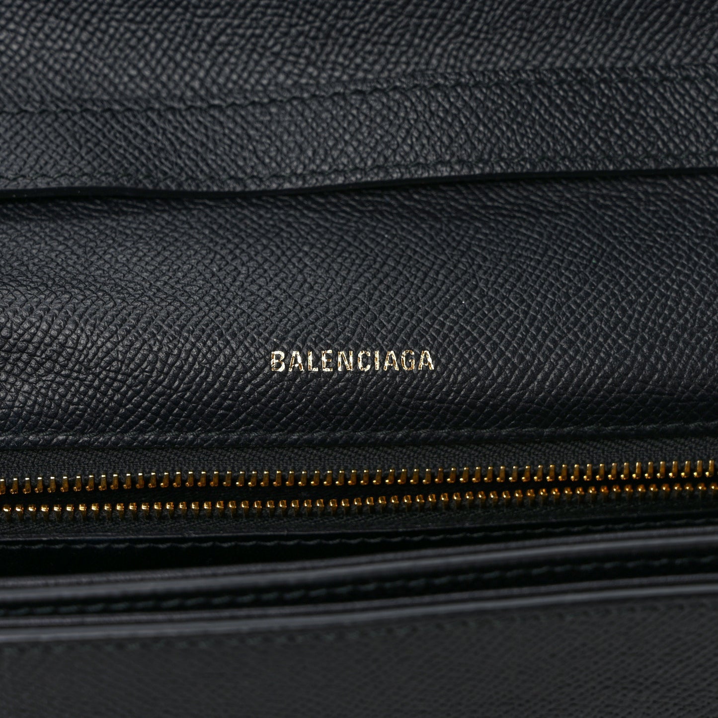 Signature Grained Calfskin Logo Ville Day Bag Black