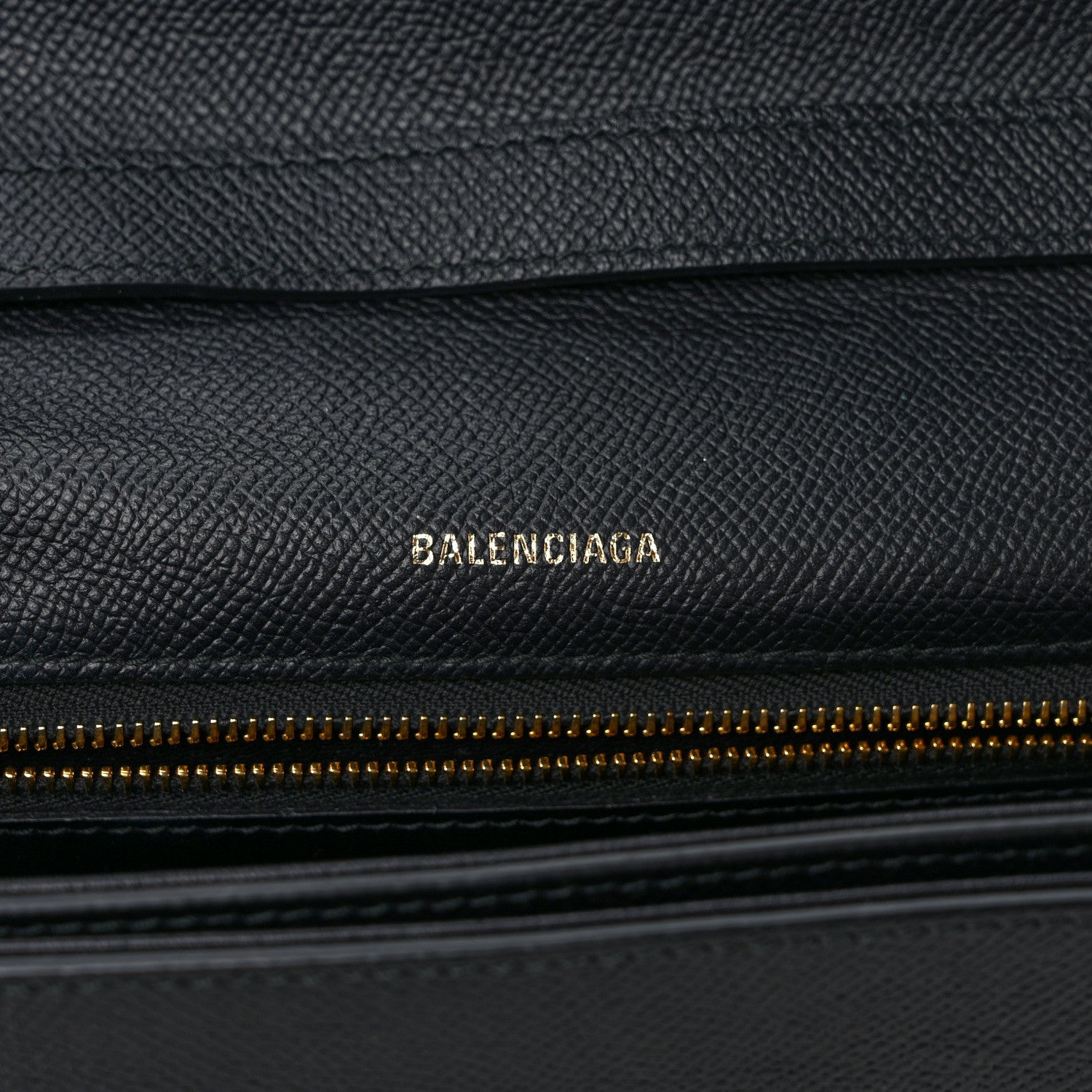 Balenciaga Signature Grained Calfskin Logo Ville Day Bag Black 5 of 7