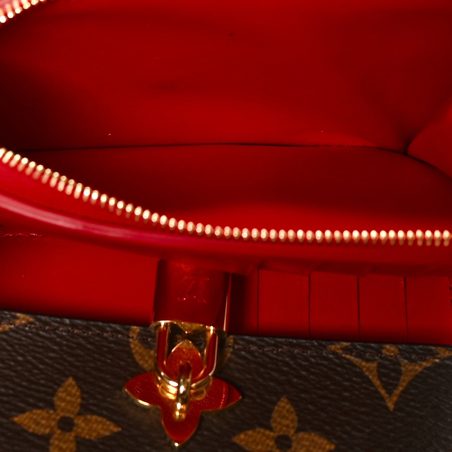 Louis Vuitton Monogram Flower Lock Compact Wallet Coquelicot 6 of 8