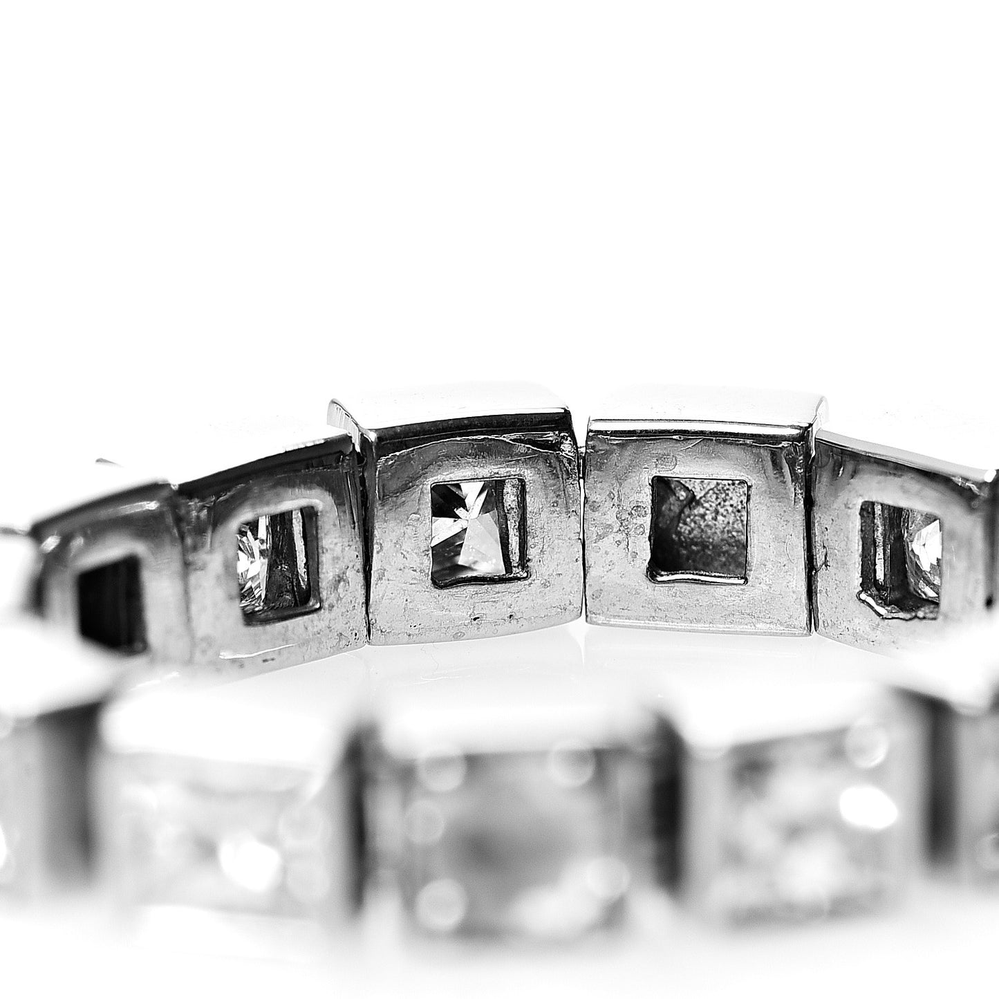 18K White Gold Diamond T Line Band Ring 52 6