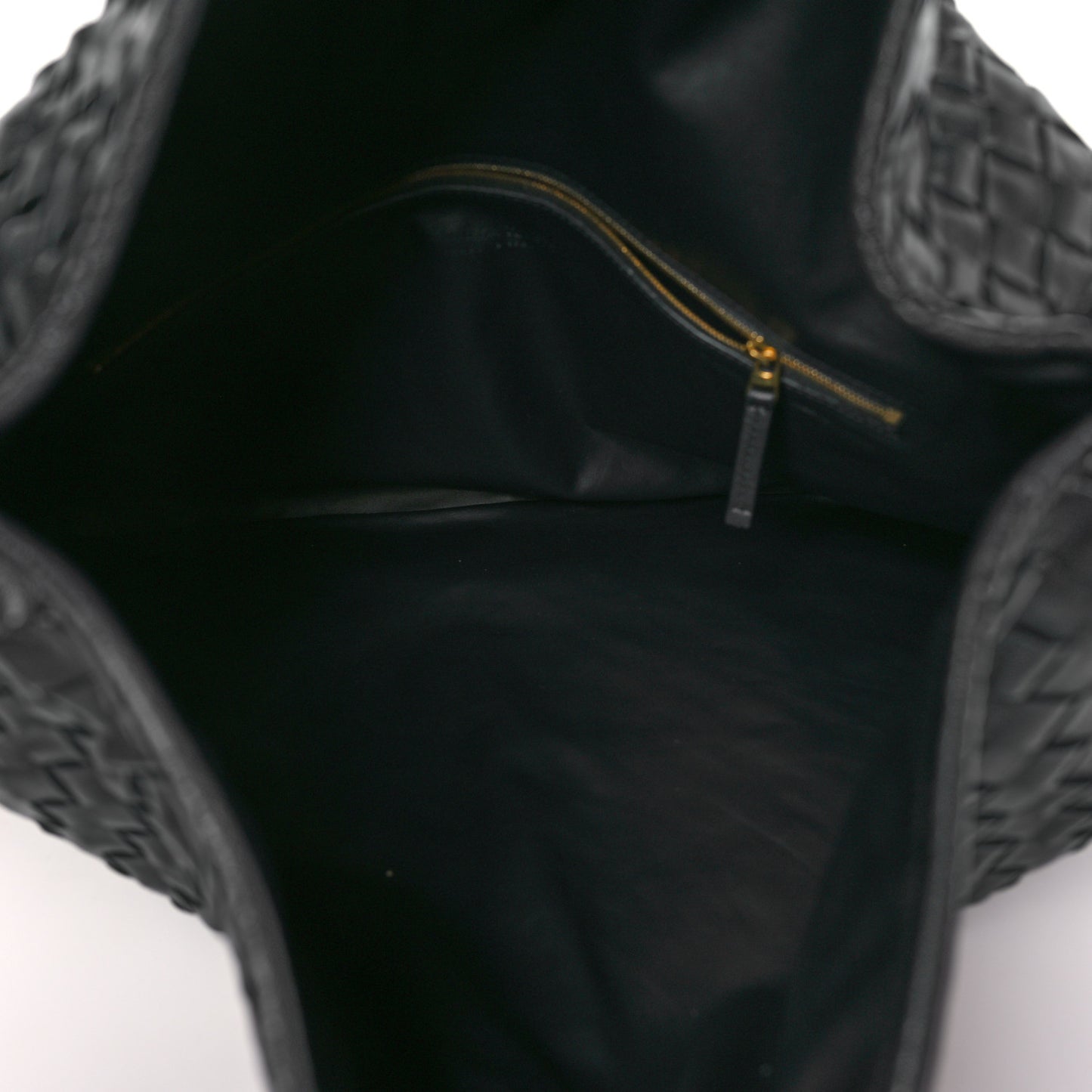 Calfskin Intrecciato Large Hop Space