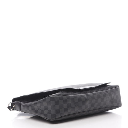 Louis Vuitton Damier Graphite Daniel GM 3 of 11