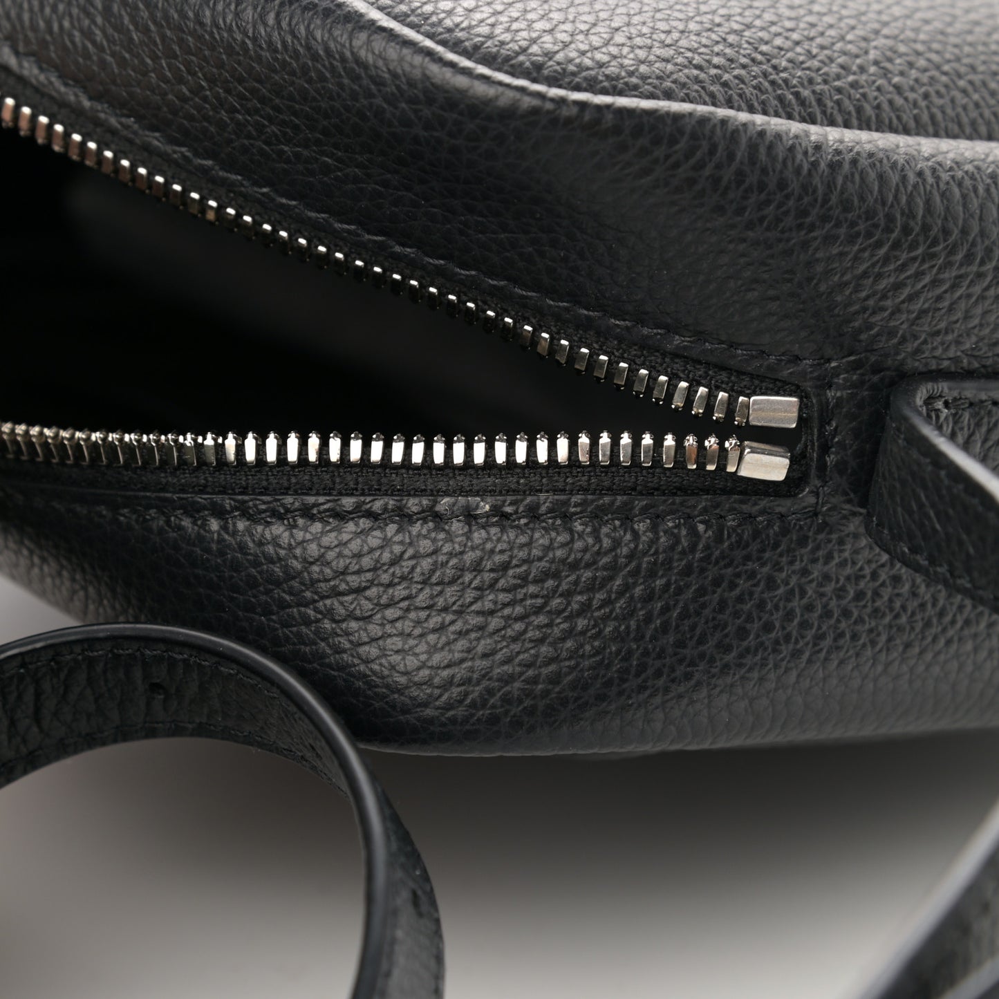 Calfskin Logo M Everyday Camera Bag Black