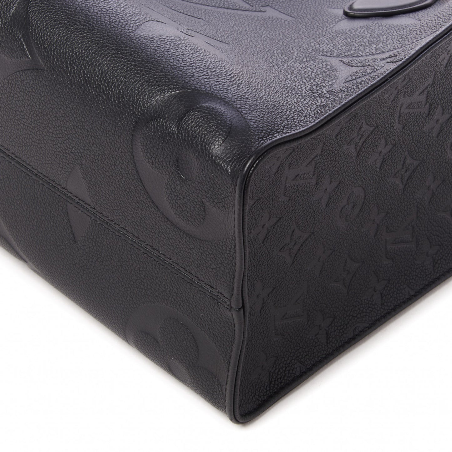 Empreinte Monogram Giant Onthego MM Black