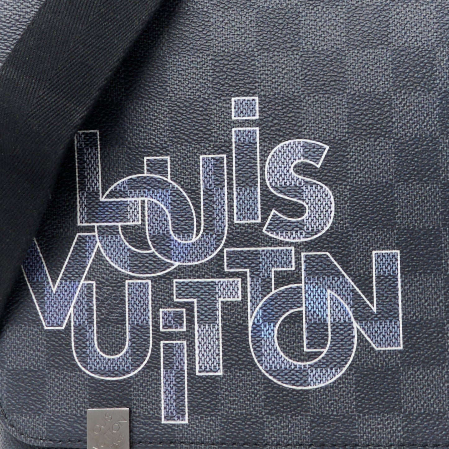 Damier Graphite Logo District PM Grey
