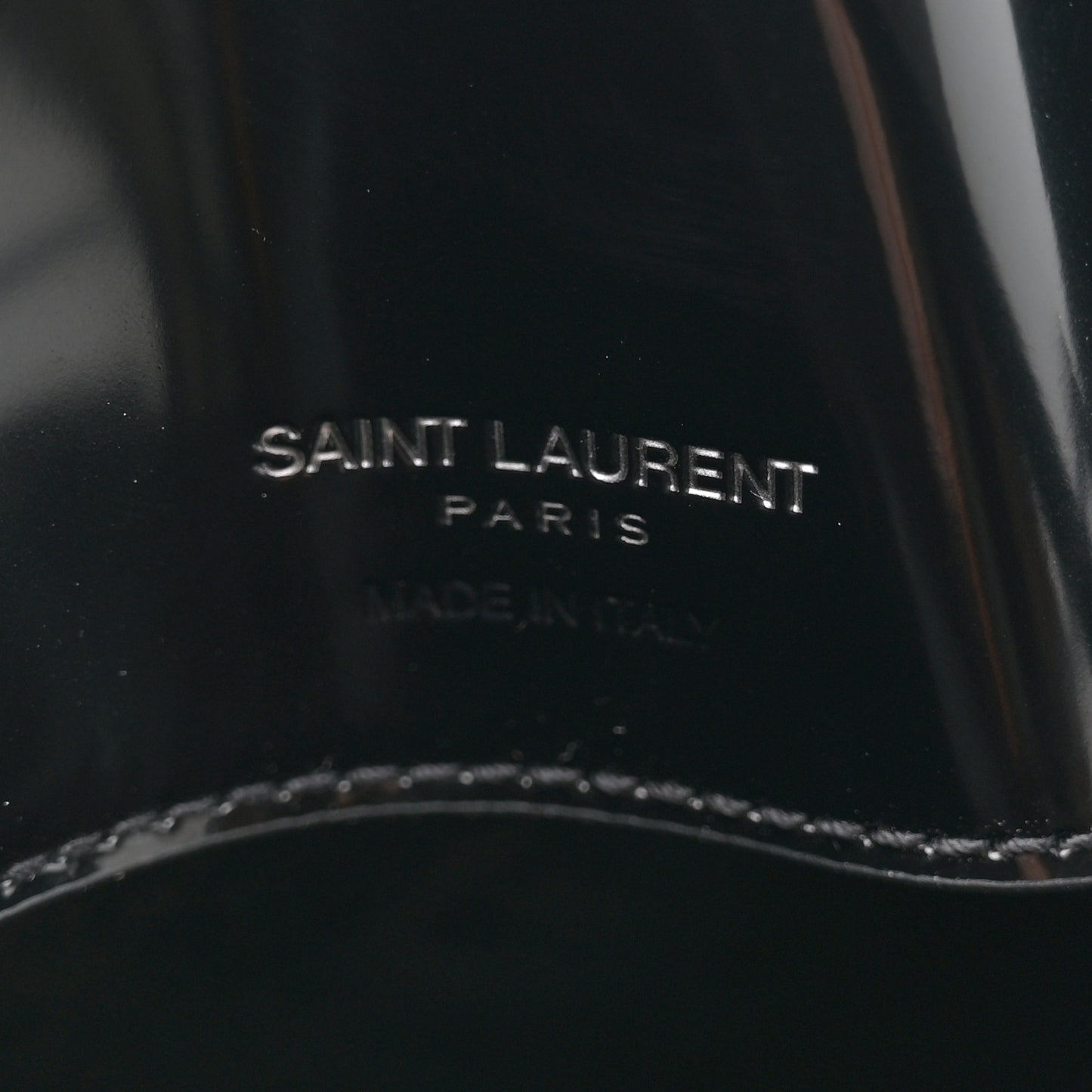 Patent Calfskin Le 37 Bucket Bag Black