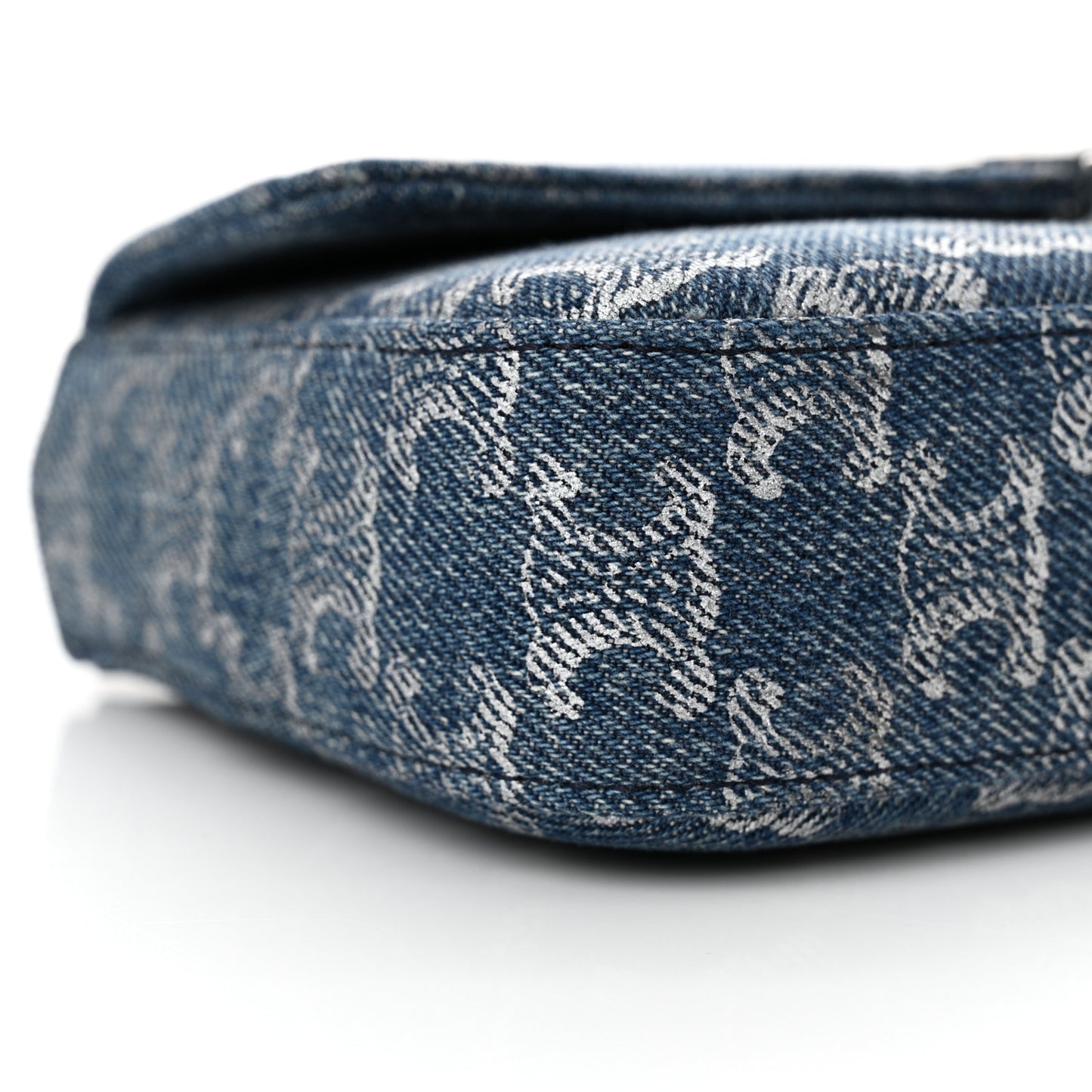 Denim Triomphe Claude Chain Shoulder Bag Blue Silver
