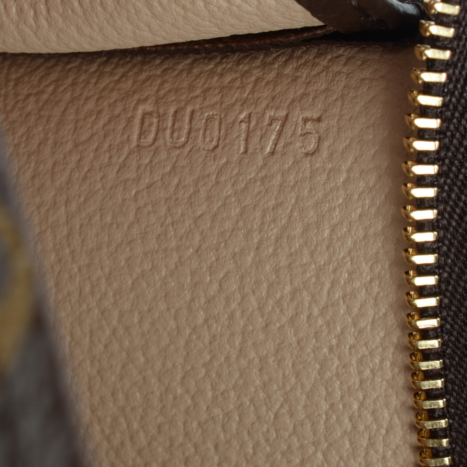 Louis Vuitton Monogram Toiletry Pouch 19 7 of 7