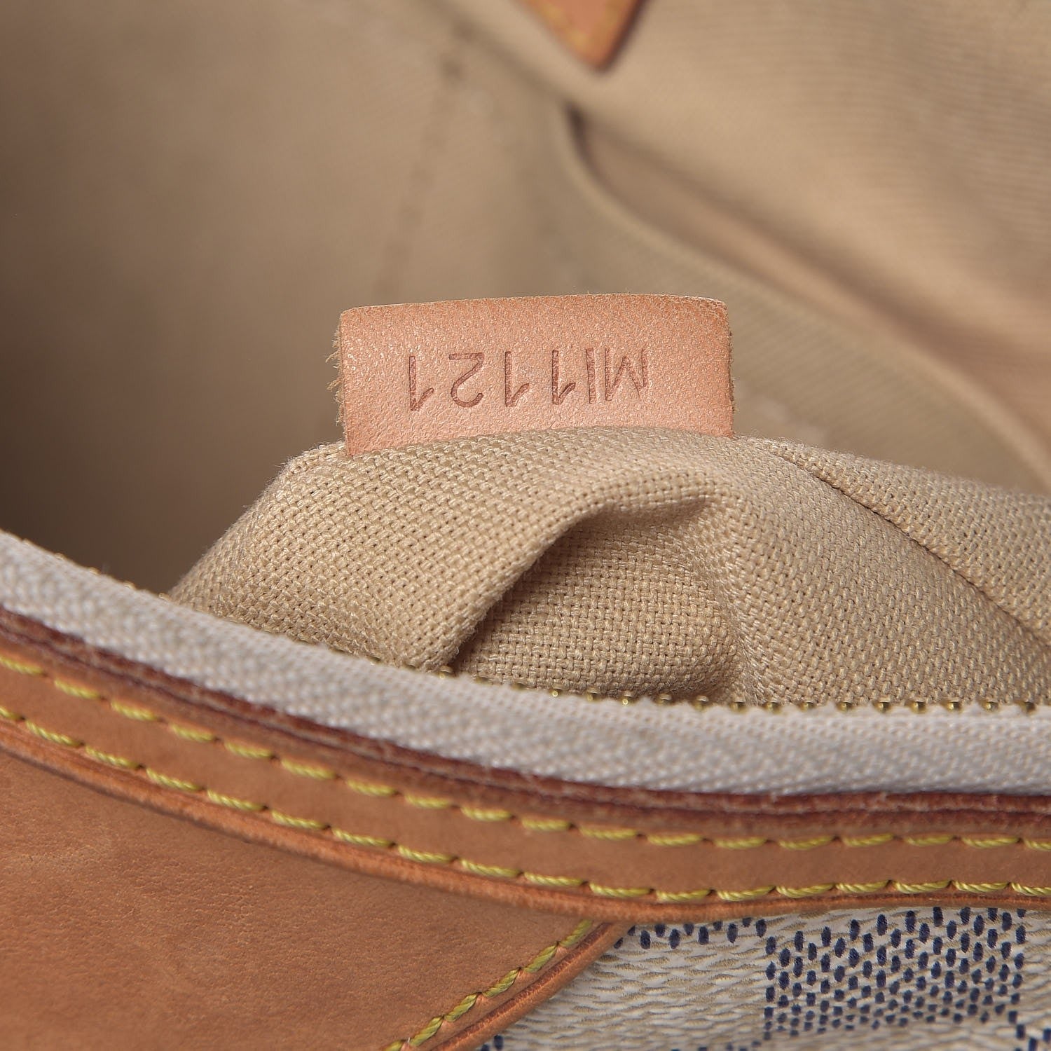 Louis Vuitton Damier Azur Siracusa PM 8 of 11