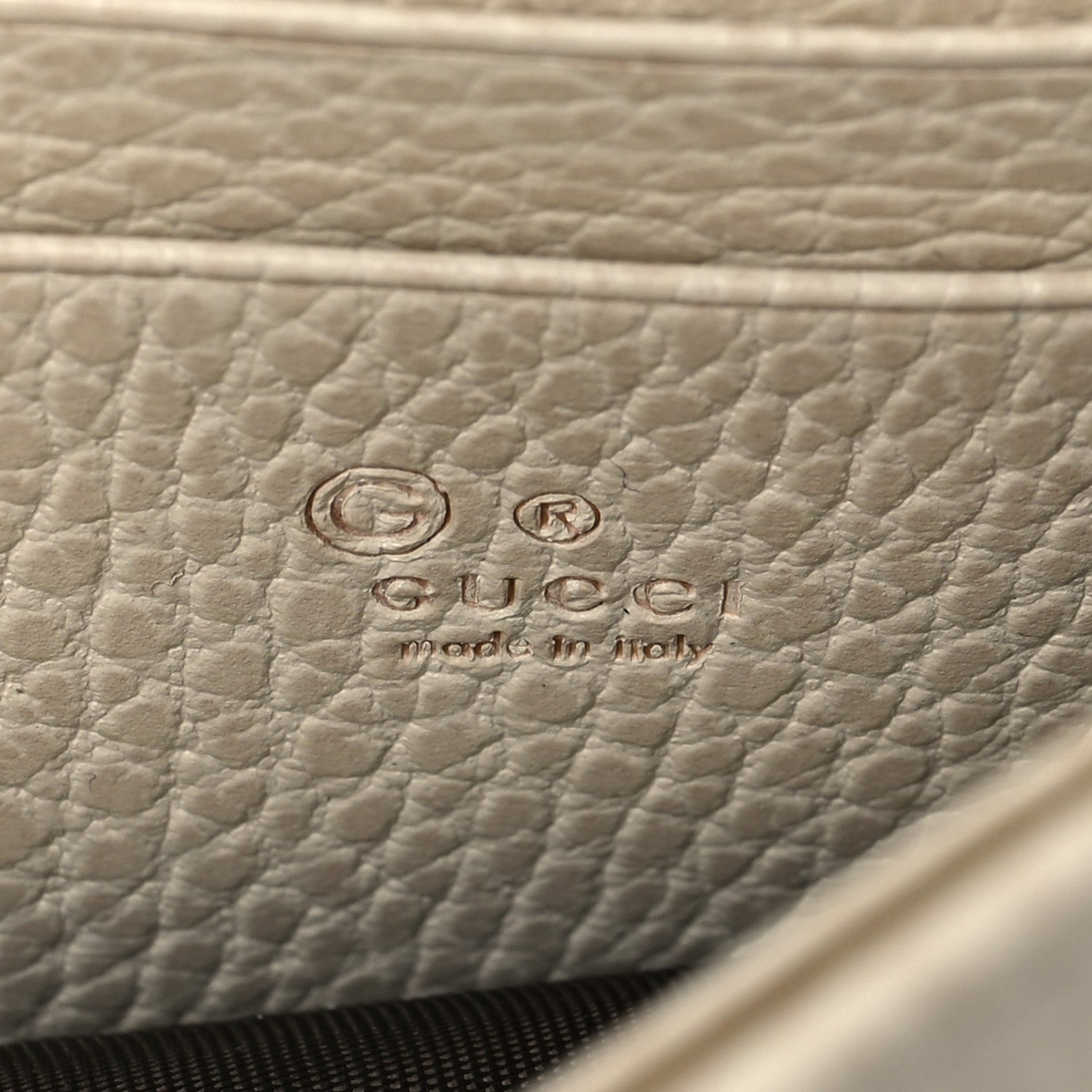 Gucci Dollar Calfskin Interlocking G Chain Wallet Ivoire 6 of 7