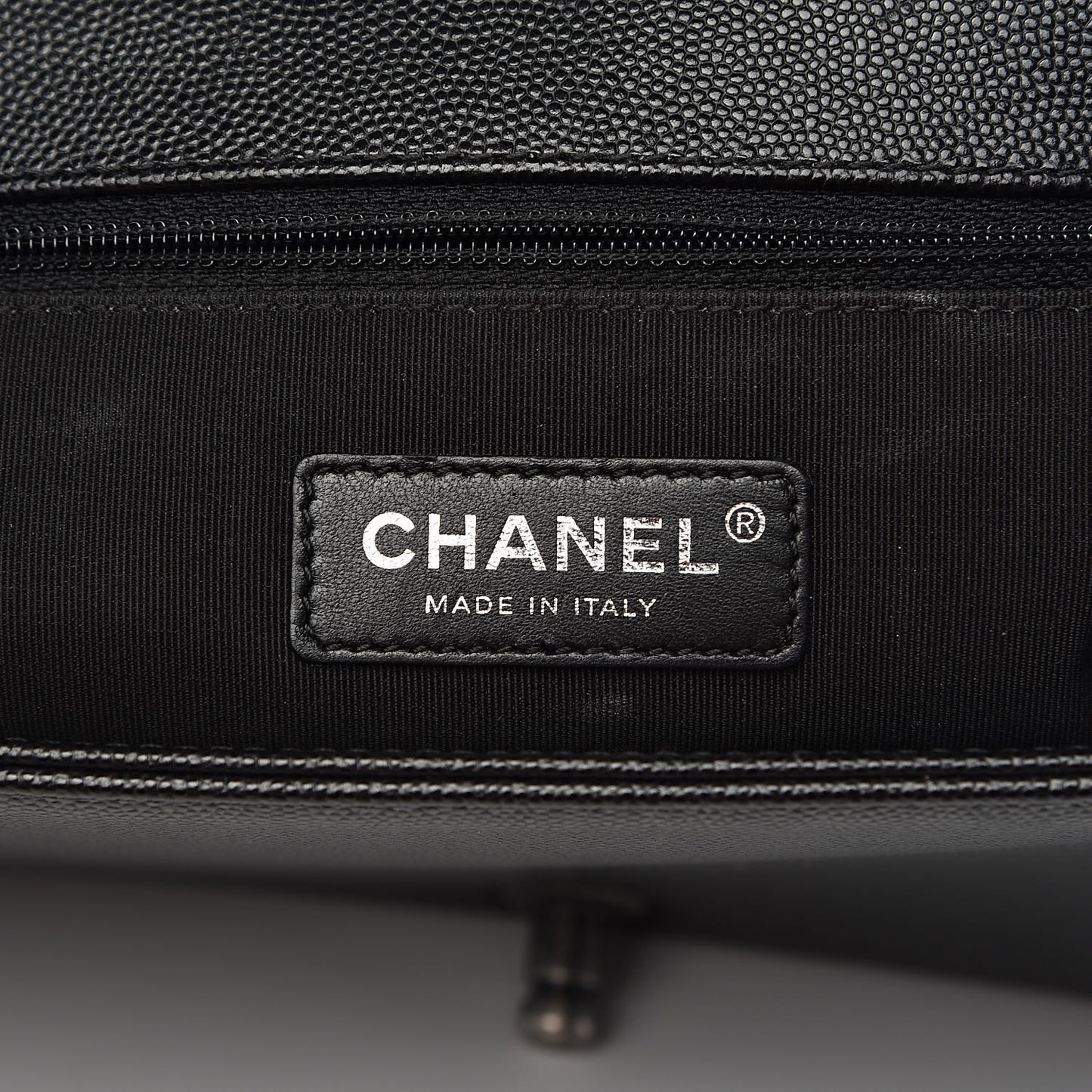 Caviar Quilted New Medium Boy Flap Black