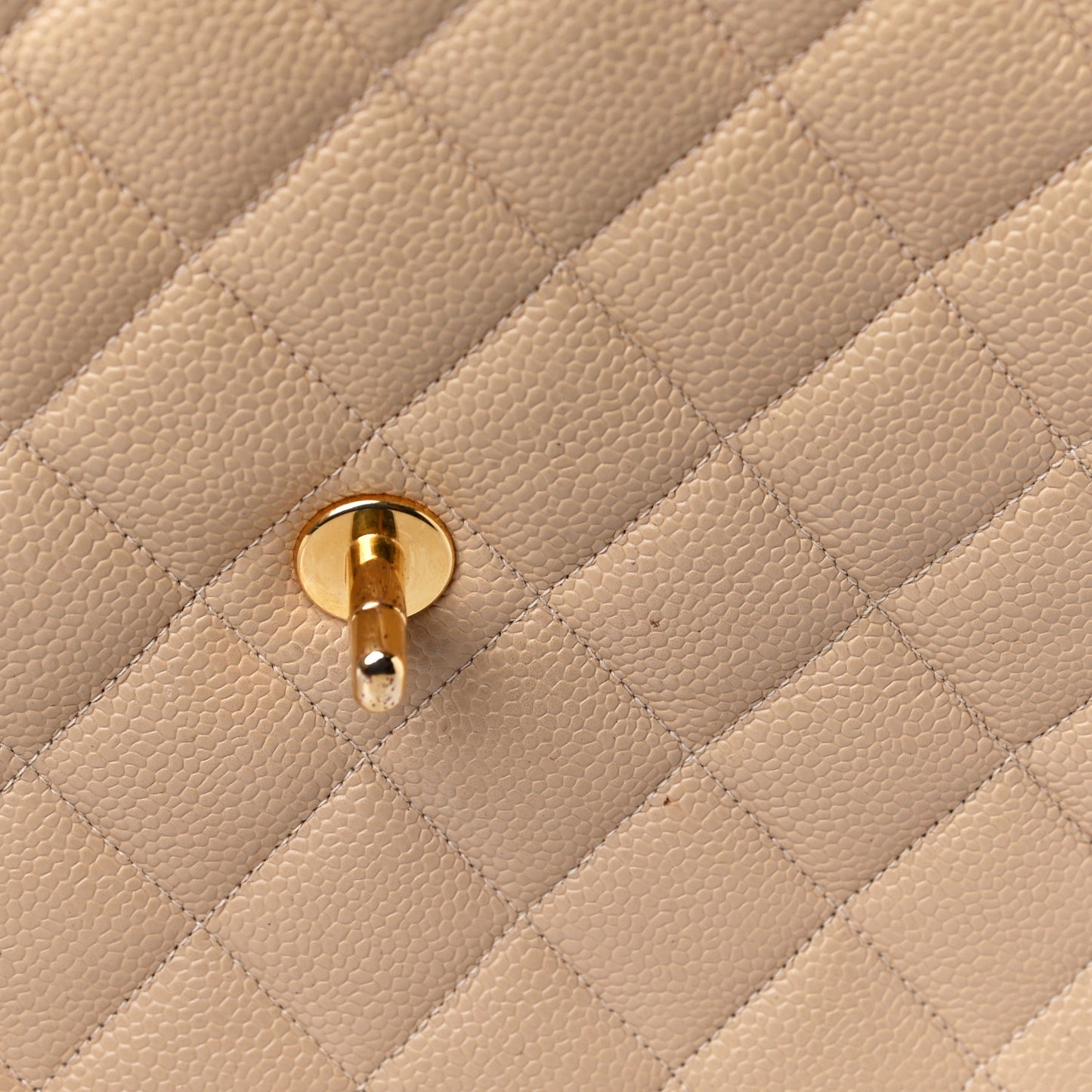 Caviar Quilted Jumbo Single Flap Beige