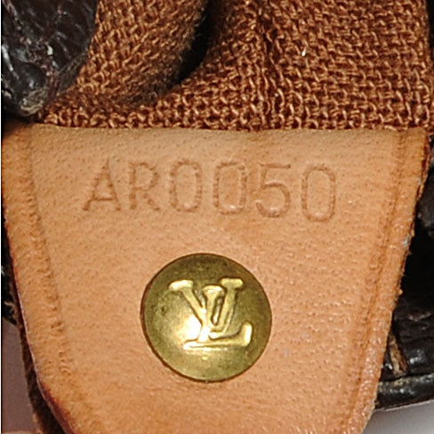 Louis Vuitton Monogram Cabas Mezzo 6 of 7