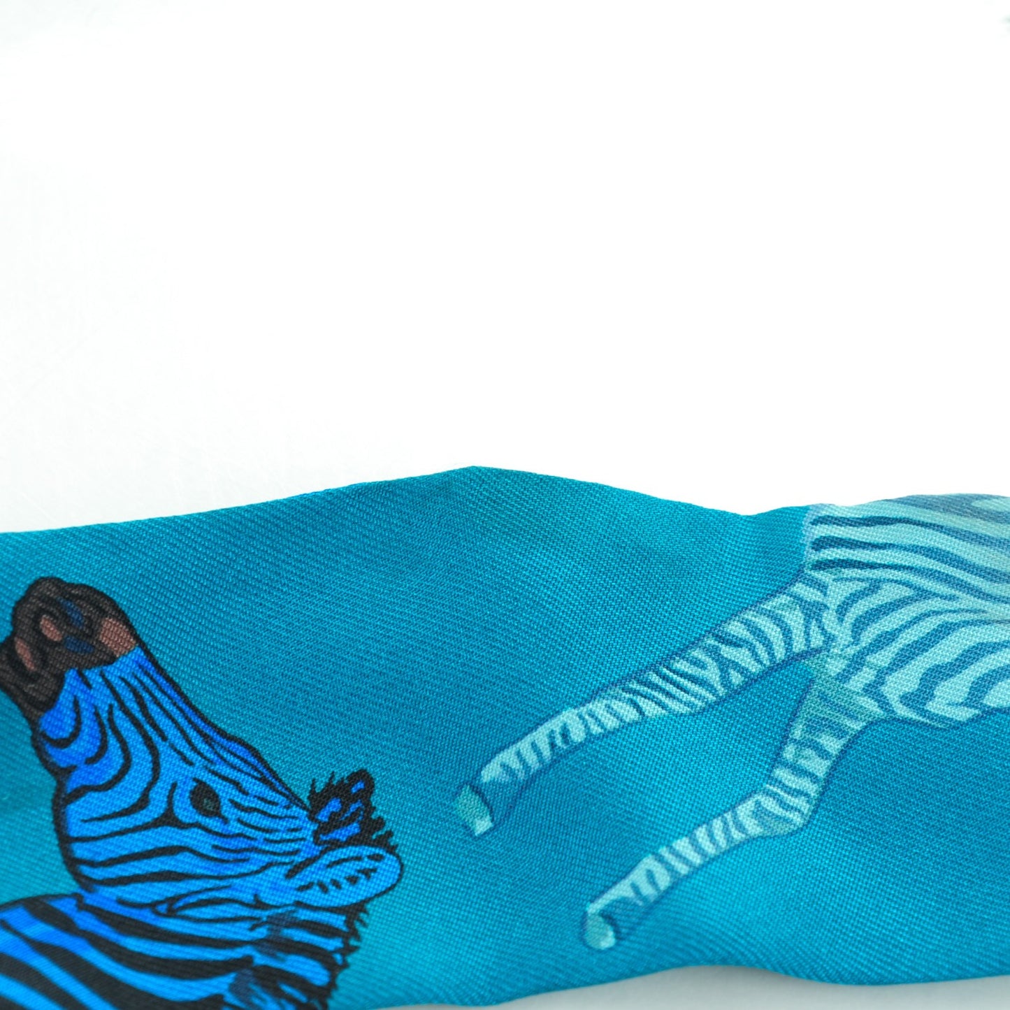 Silk Les Zebres Twilly Canard Noir Bleu Roy
