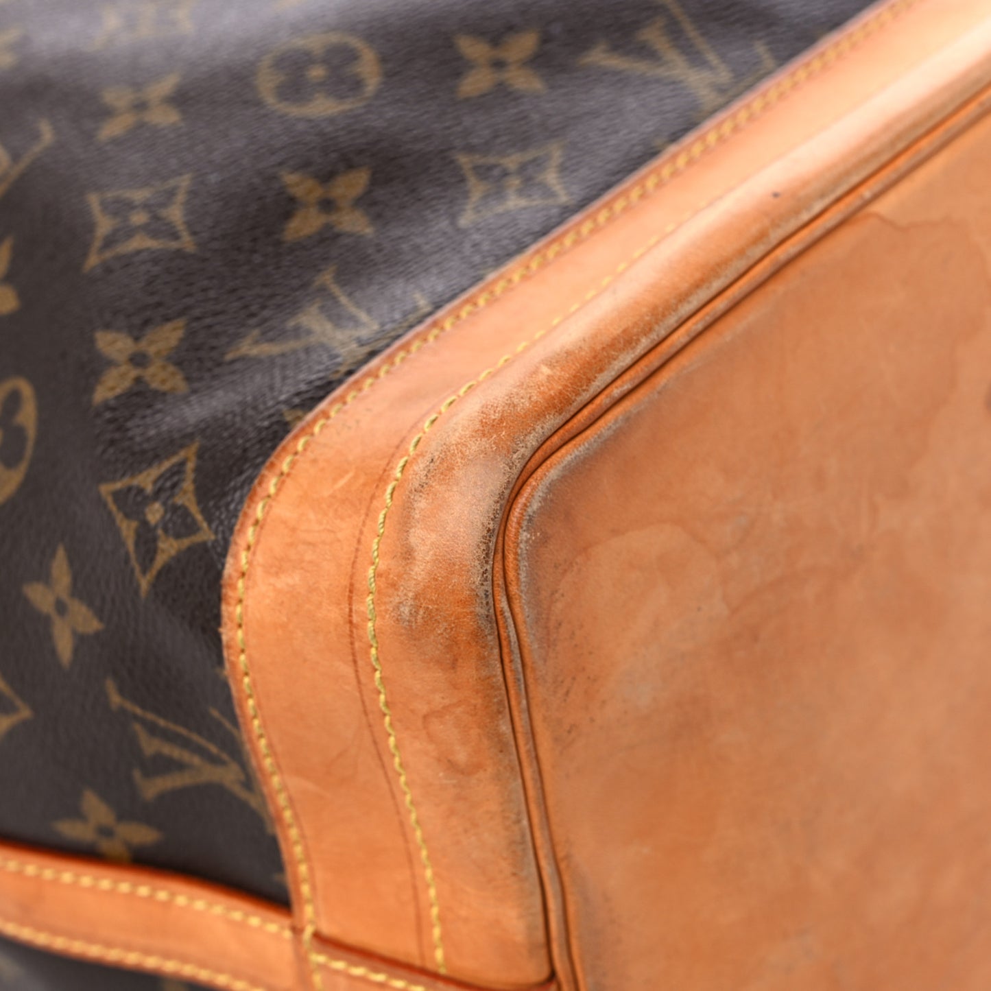 Monogram Noe