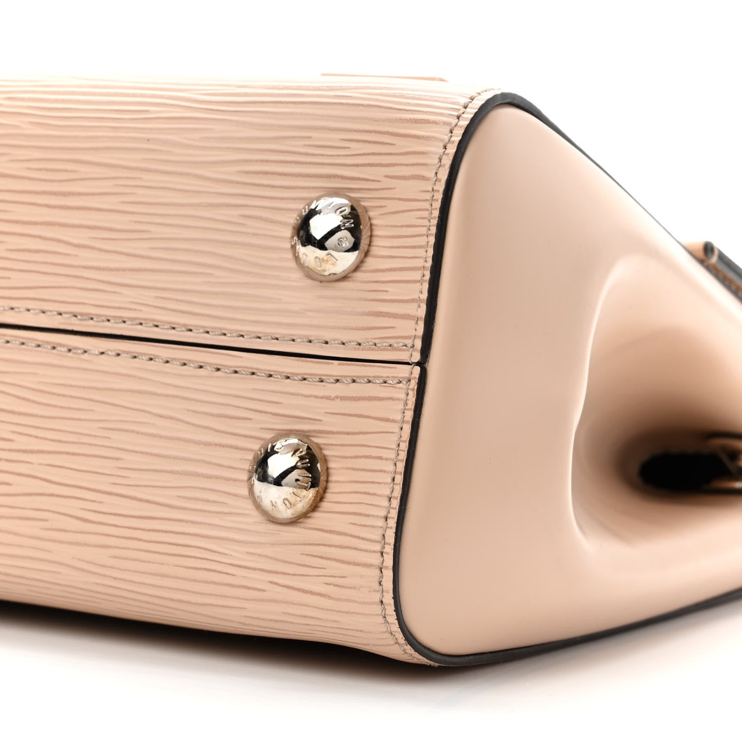 Louis Vuitton Epi Cluny MM Dune 9 of 9