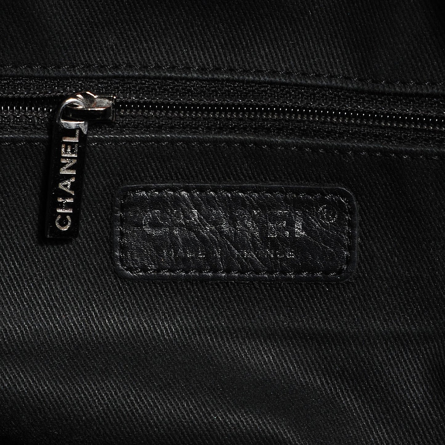 Calfskin Large Diamond Stitch Tote Black