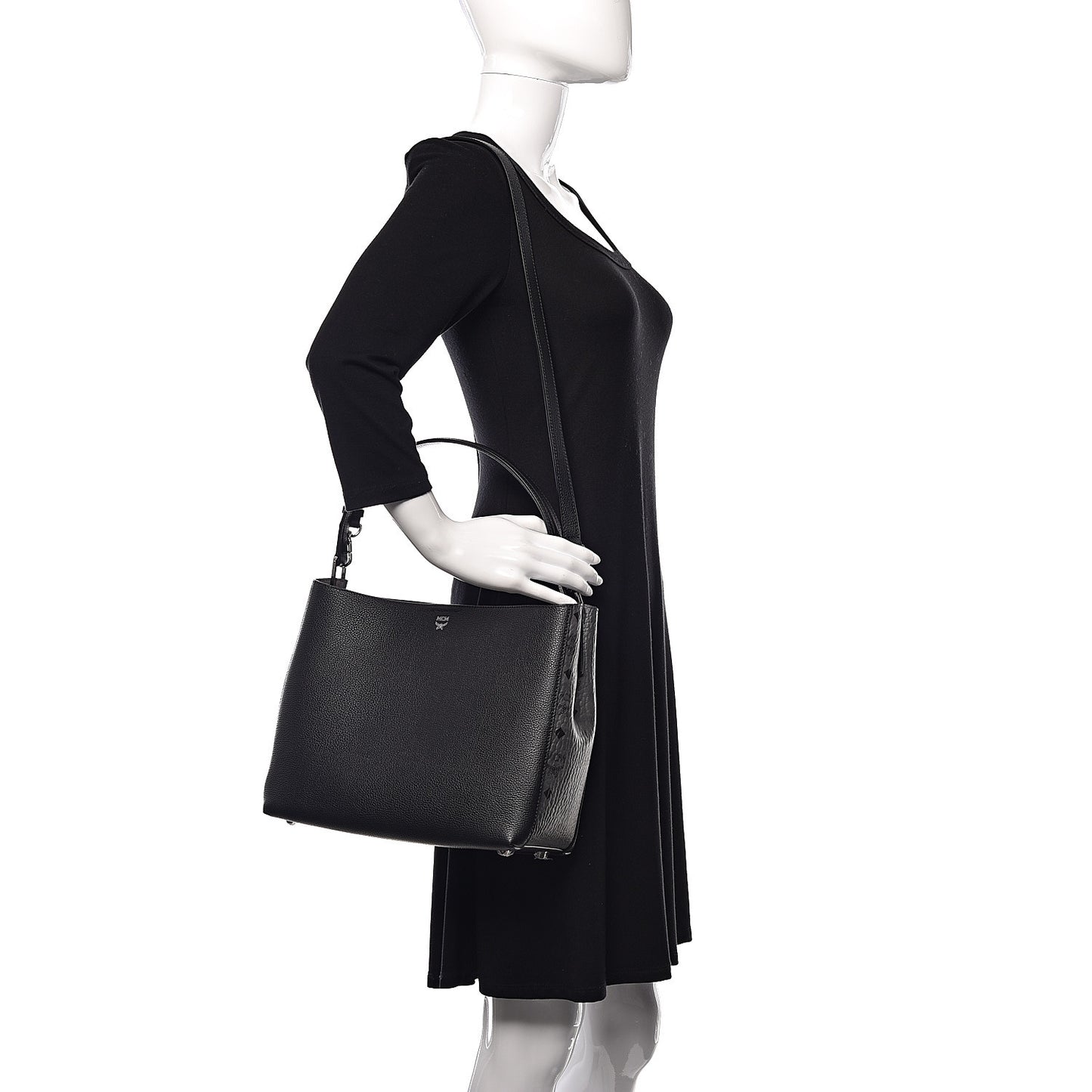 Grained Calfskin Visetos Medium Sarah Hobo Black